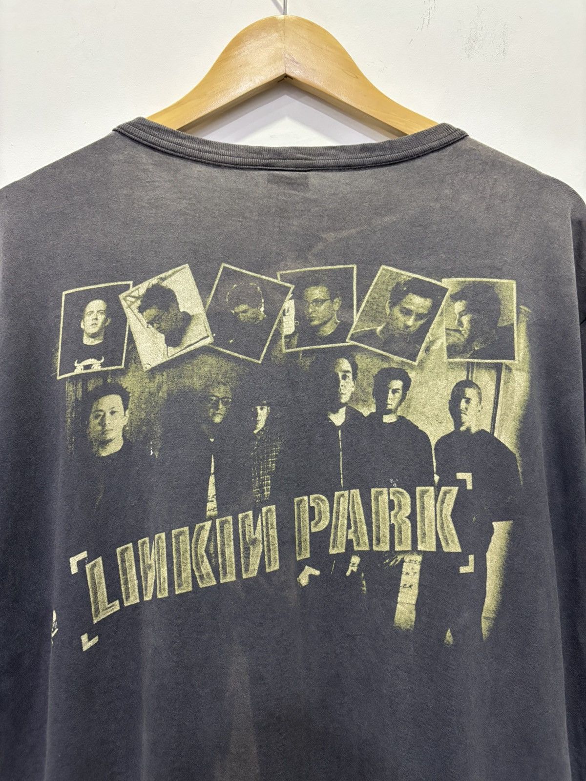 Band Tees Vintage Linkin Park Live In Texas Tshirt Size US XL / EU 56 / 4 - 3 Thumbnail