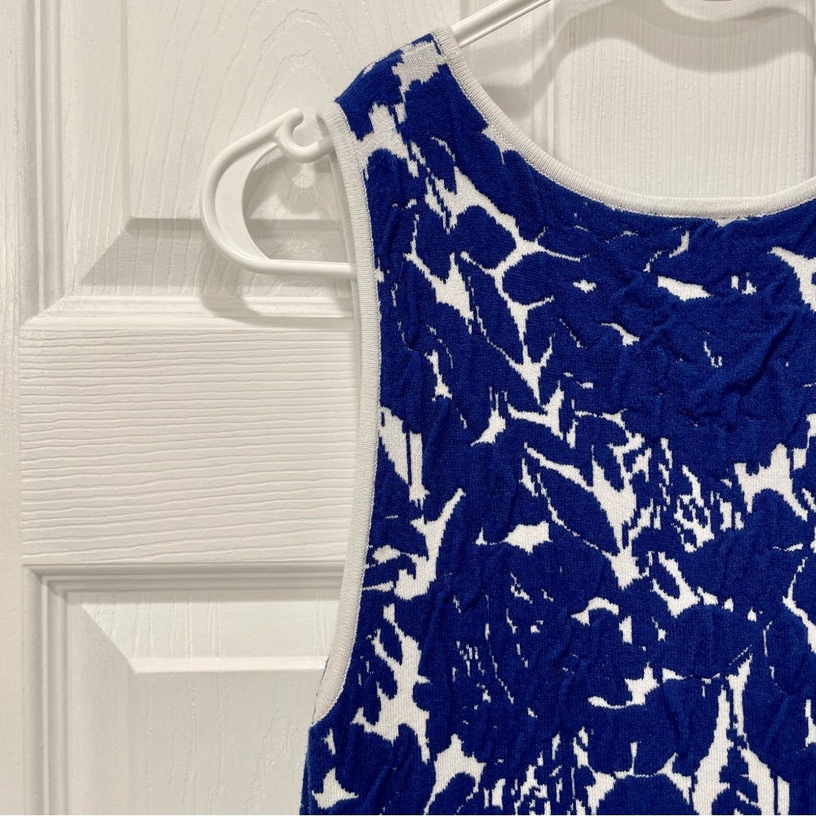 Ann Taylor Ann Taylor Petite Floral Knit Dress MP Size M / US 6-8 / IT 42-44 - 5 Thumbnail