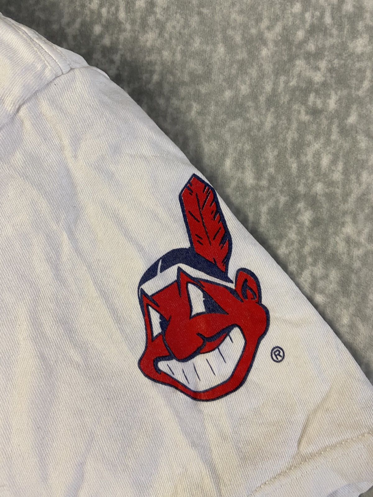 Nutmeg Vintage Nutmeg Cleveland Indians MLB T-Shirt Size US L / EU 52-54 / 3 - 4 Thumbnail