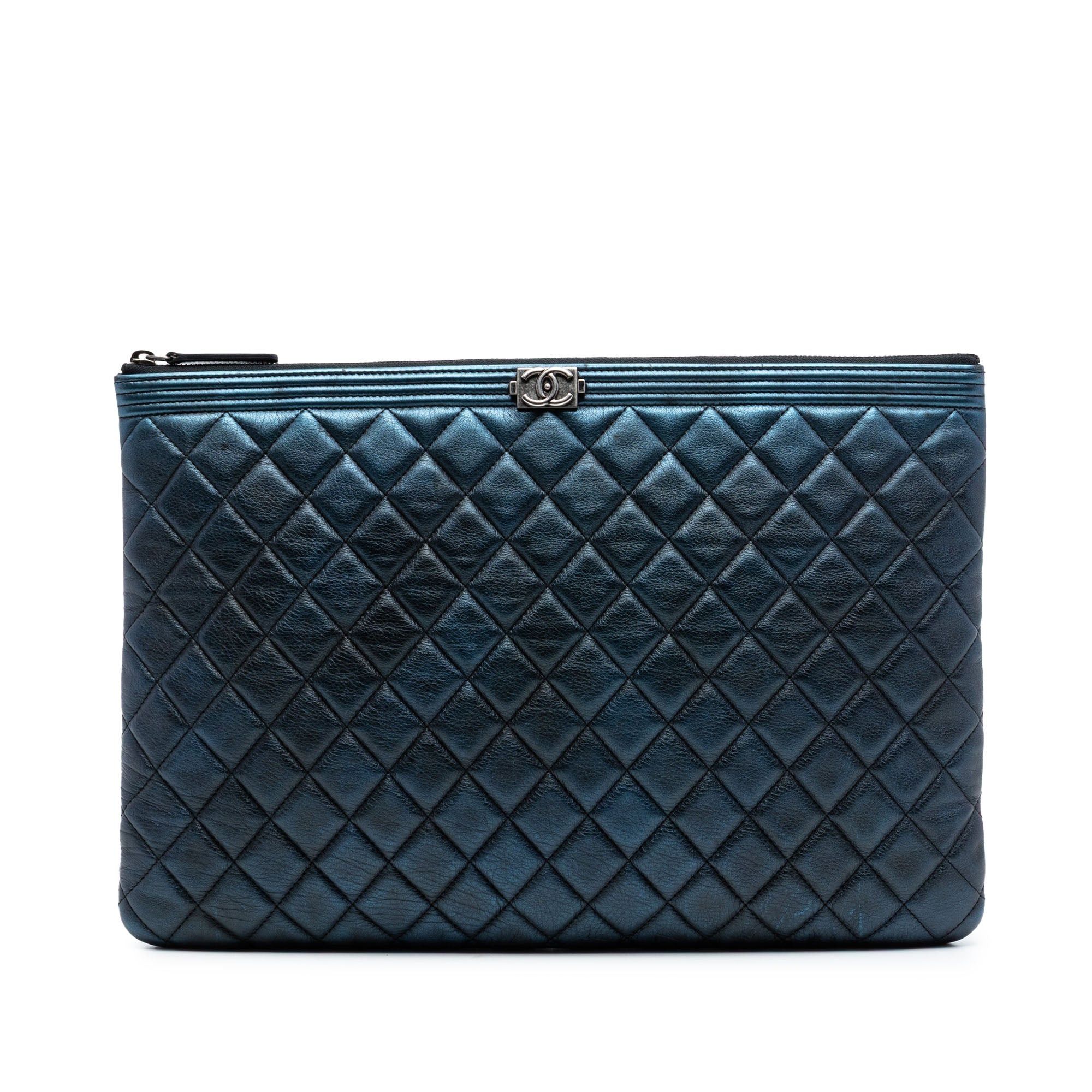 Chanel Large Quilted Metallic Lambskin Boy O Case Clutch Size ONE SIZE - 1 Thumbnail