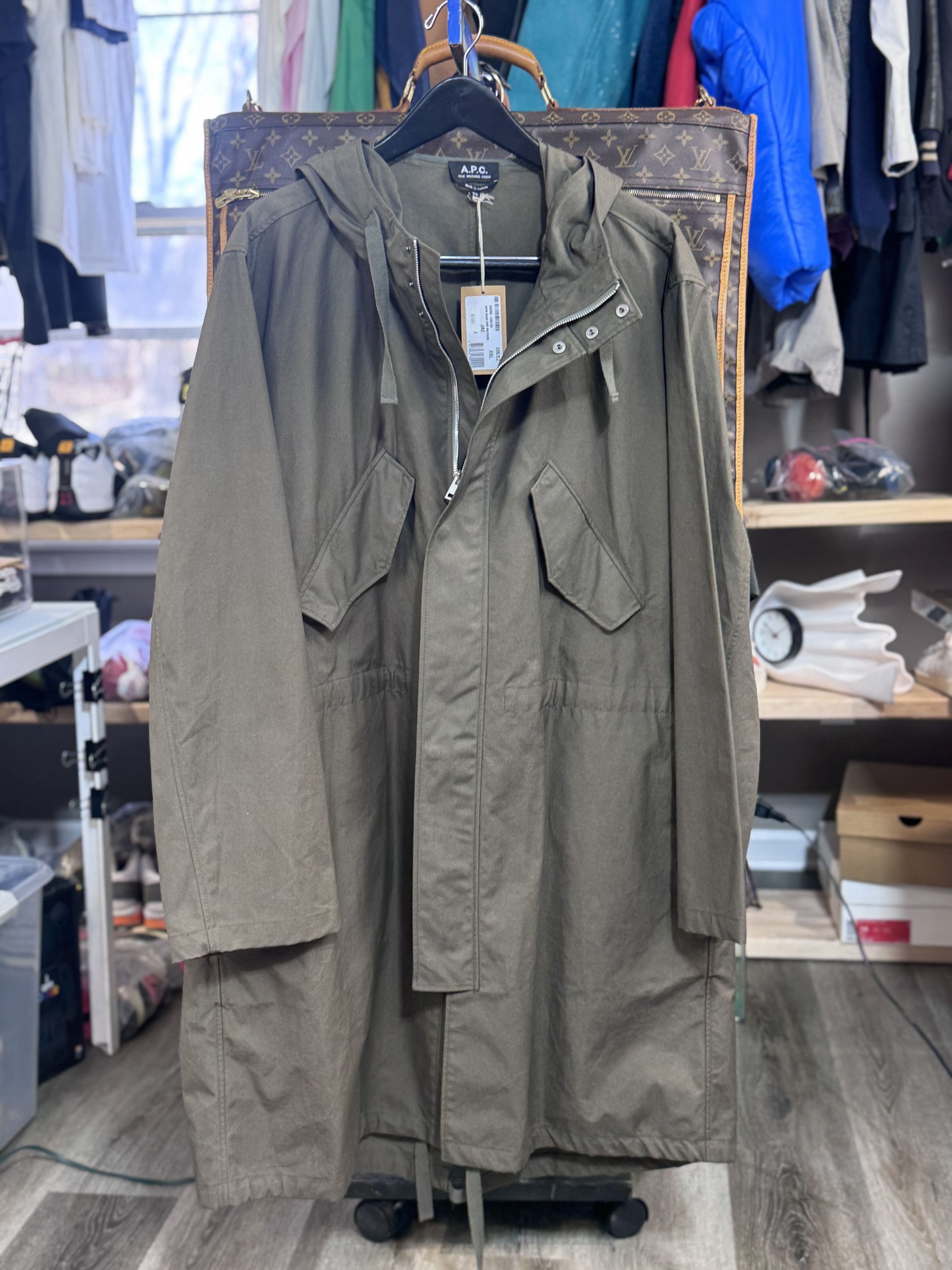 A.P.C. A.P.C. PARIS MEN'S NEW PARKA OLIVE GREEN XXL RARE $720 Size US XXL / EU 58 / 5 - 4 Thumbnail
