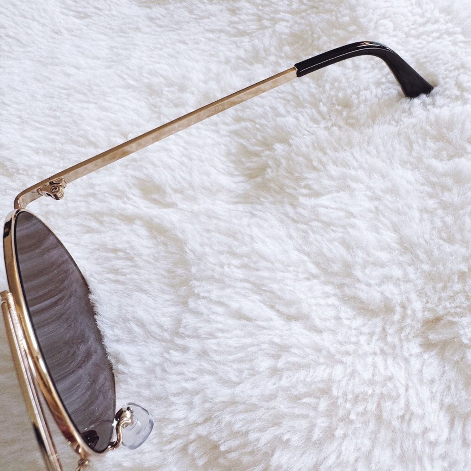 Other Doug Black W/ Gold Rim Aviator Sunglasses Size ONE SIZE - 5 Thumbnail