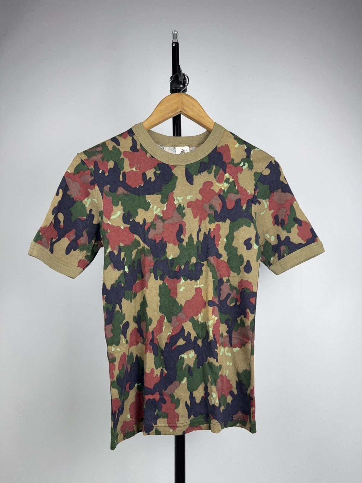 Vintage 00s Vintage Retro Camo T-Shirt Y2K Military Streetwear Tee Size US M / EU 48-50 / 2 - 1 Thumbnail