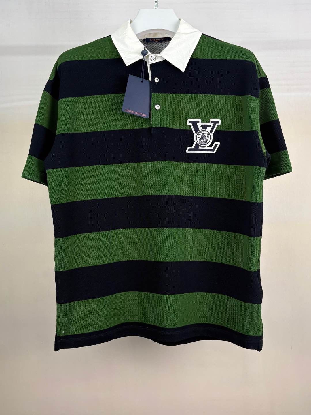 Louis Vuitton Louis Vuitton Striped Graphic Polo Shirt Size L Size US L / EU 52-54 / 3 - 1 Thumbnail
