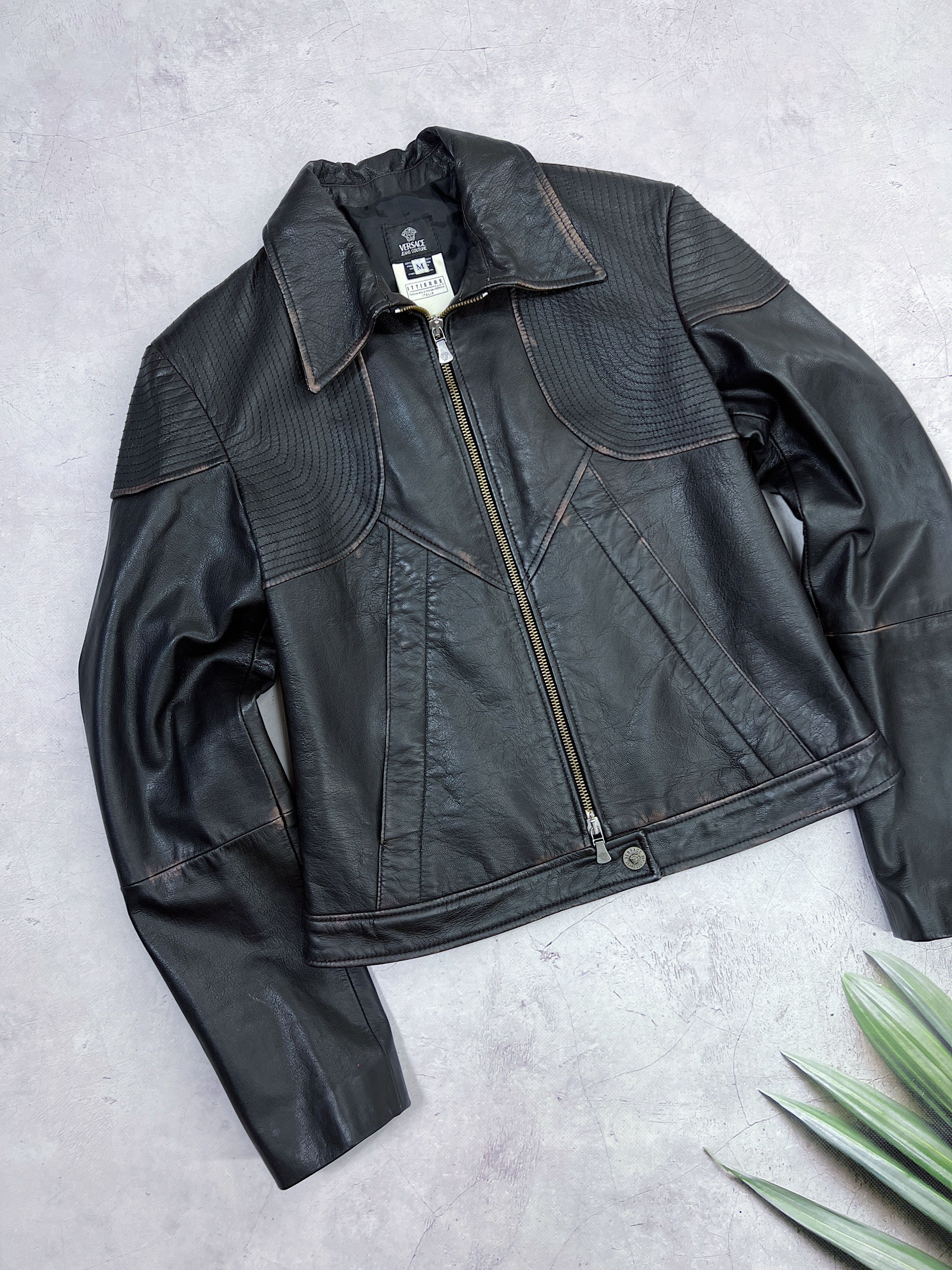 Versace × Versace Jeans Couture × Vintage Versace Jeans Couture Leather Jacket Distressed Design Size M / US 6-8 / IT 42-44 - 4 Thumbnail