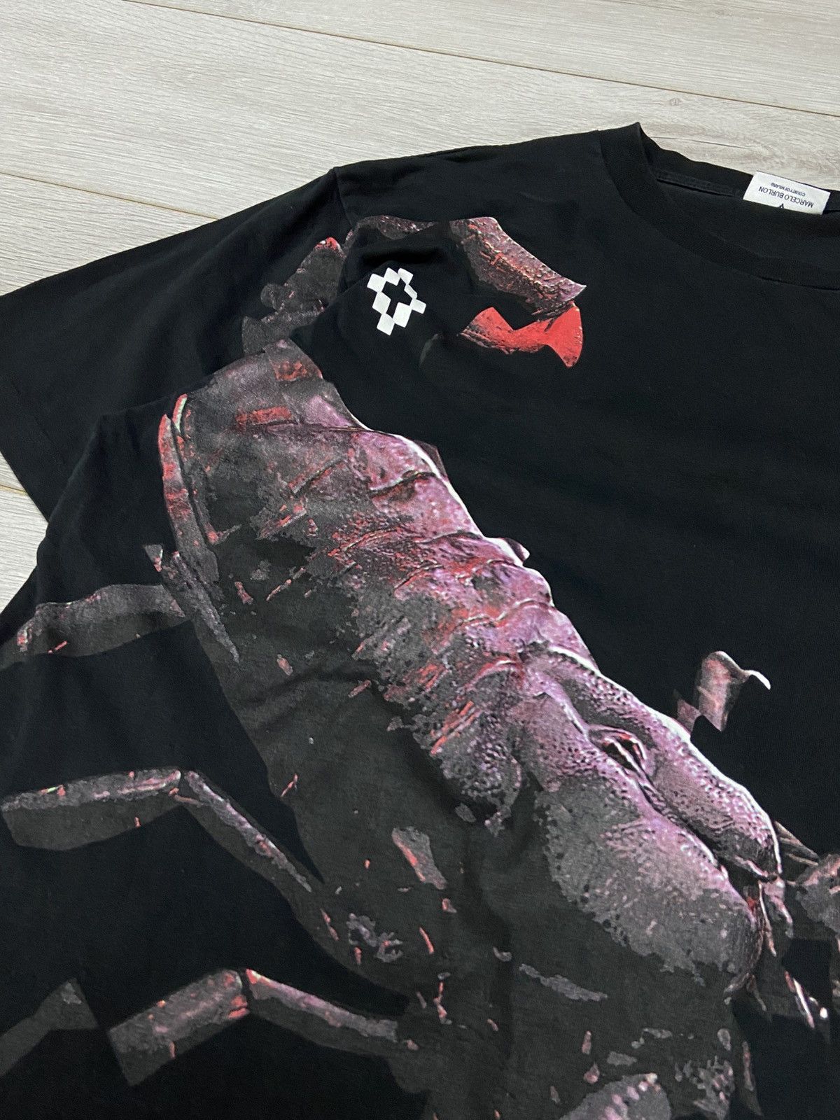 Marcelo Burlon Marcelo Burlon 🦂 big scorpion tee Size US M / EU 48-50 / 2 - 4 Thumbnail
