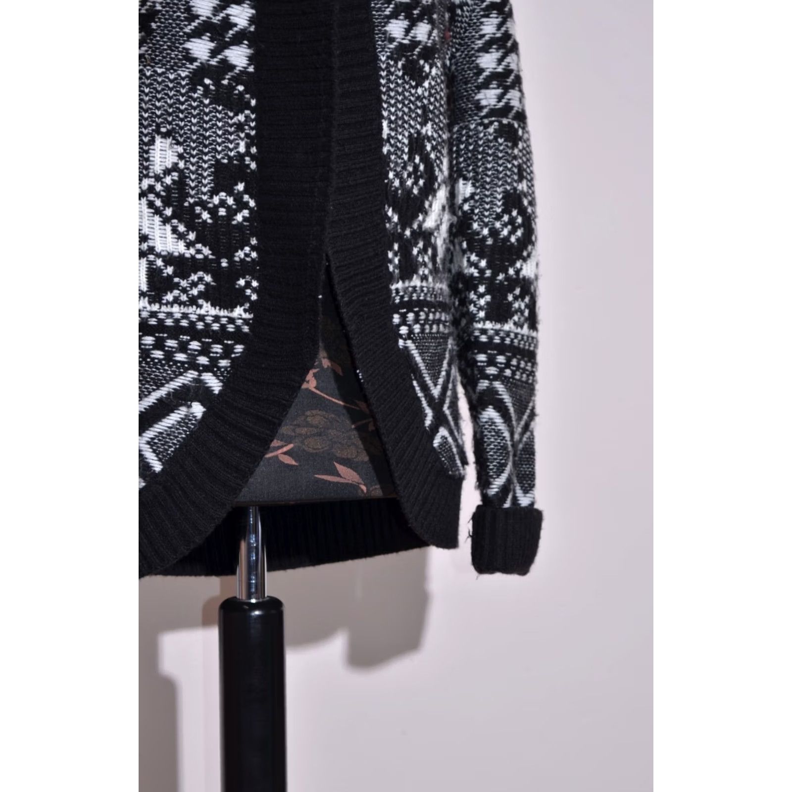 Desigual Desigual Women's Knitted Jacket Cardigan Long Sleeve 1 Snap Button Size L Grey Coatigan Overcoat Casual Womens Size L / US 10 / IT 46 - 5 Thumbnail