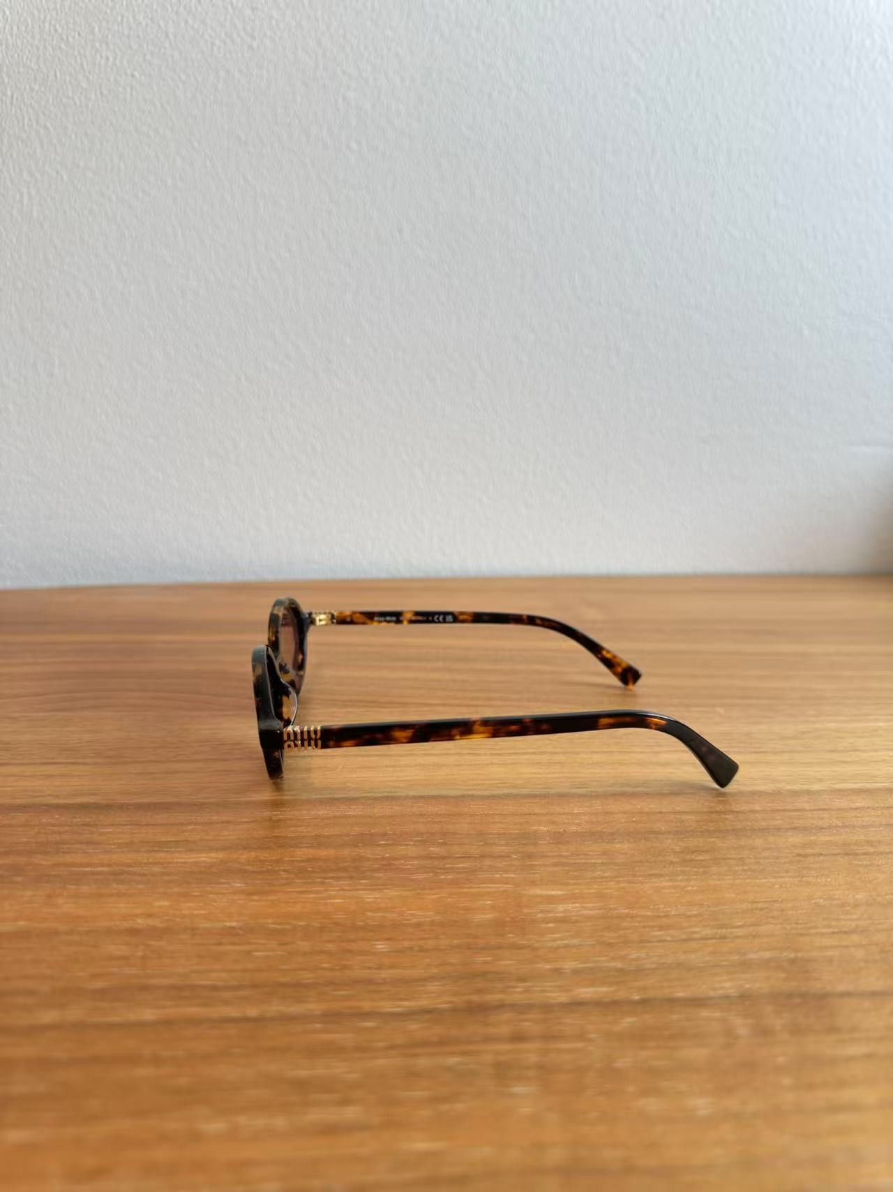 Miu Miu Miu Miu MU04ZS VAU50D Sunglasses Size ONE SIZE - 4 Thumbnail