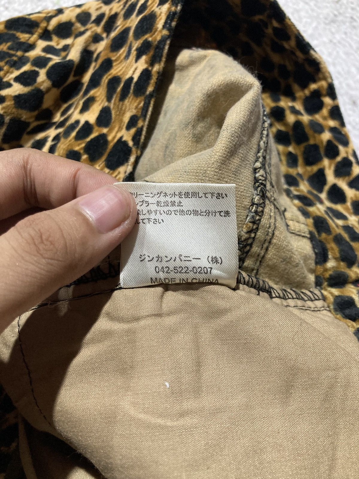 Japanese Brand 2000s Loaf Leopard Motif Waxed Slim Fit Pants Lgb Style Size US 28 / EU 44 - 16 Thumbnail