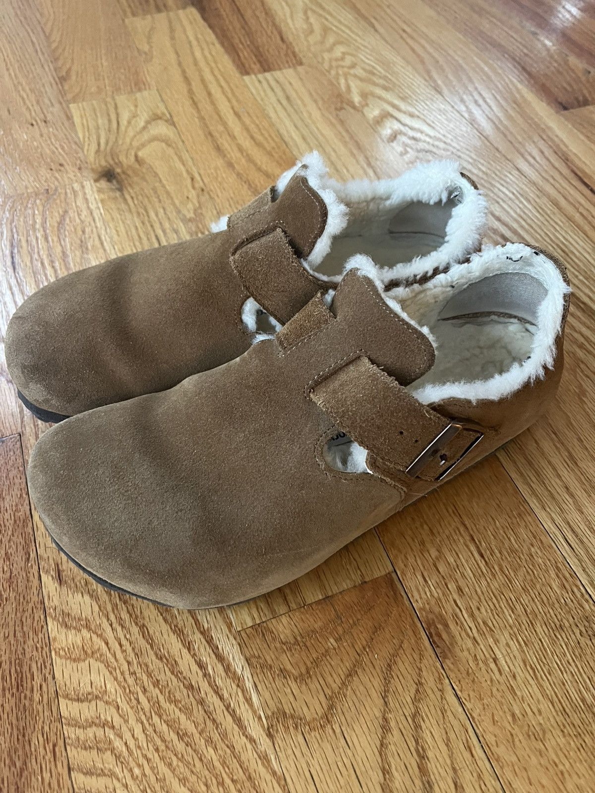 Birkenstock Birkenstock London Shearling Suede Clogs Size US 8.5 / EU 41-42 - 1 Thumbnail