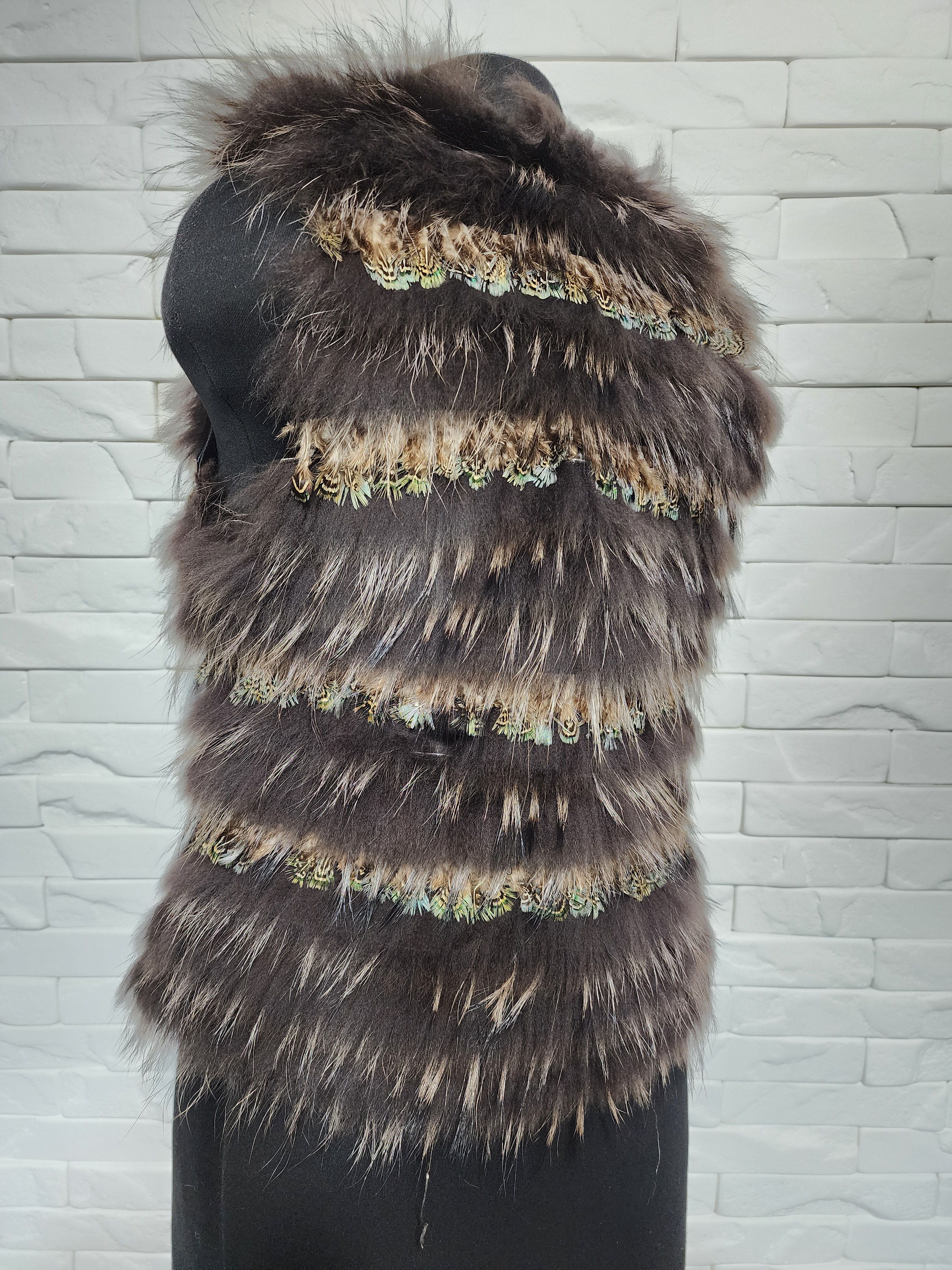 Designer Women's vest made of genuine fluffy fur and feathers. Size M / US 6-8 / IT 42-44 - 6 Thumbnail