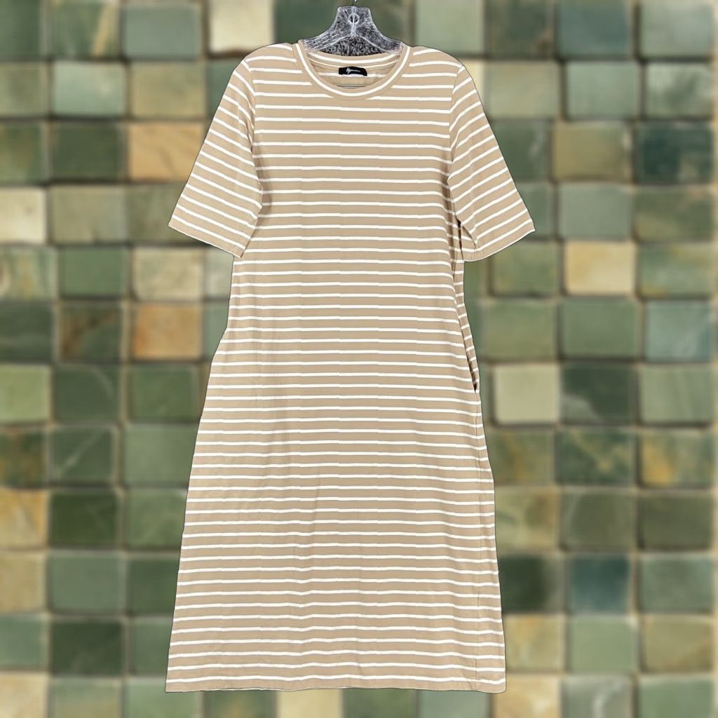 Bebe Messe Bebe Beige White Striped Dress T-Shirt Dress Pockets L Women Knee Length Size L / US 10 / IT 46 - 1 Thumbnail