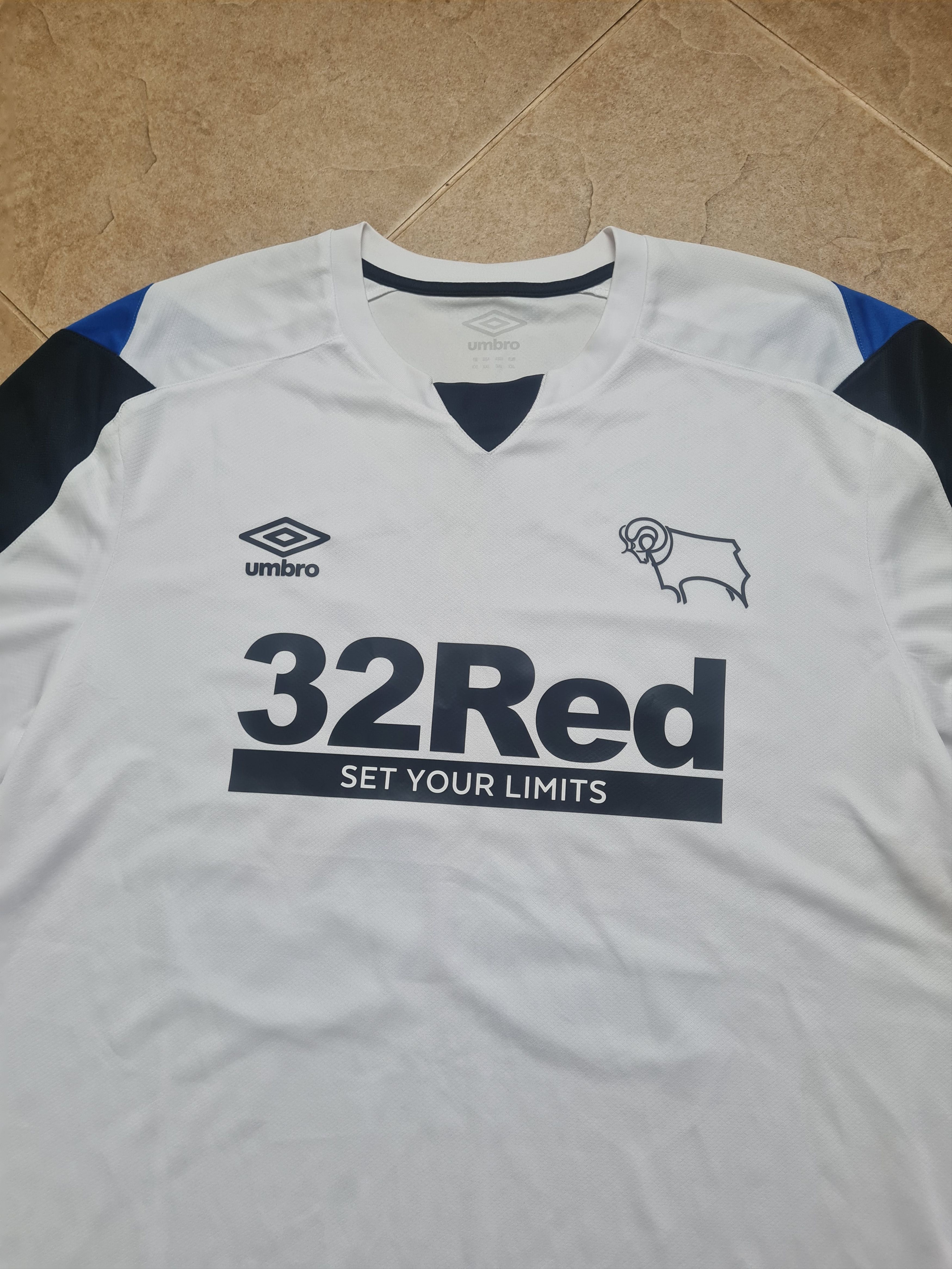 Umbro Soccer Jersey Derby County Football Shirt Umbro #50 Simon Size US XXL / EU 58 / 5 - 11 Thumbnail