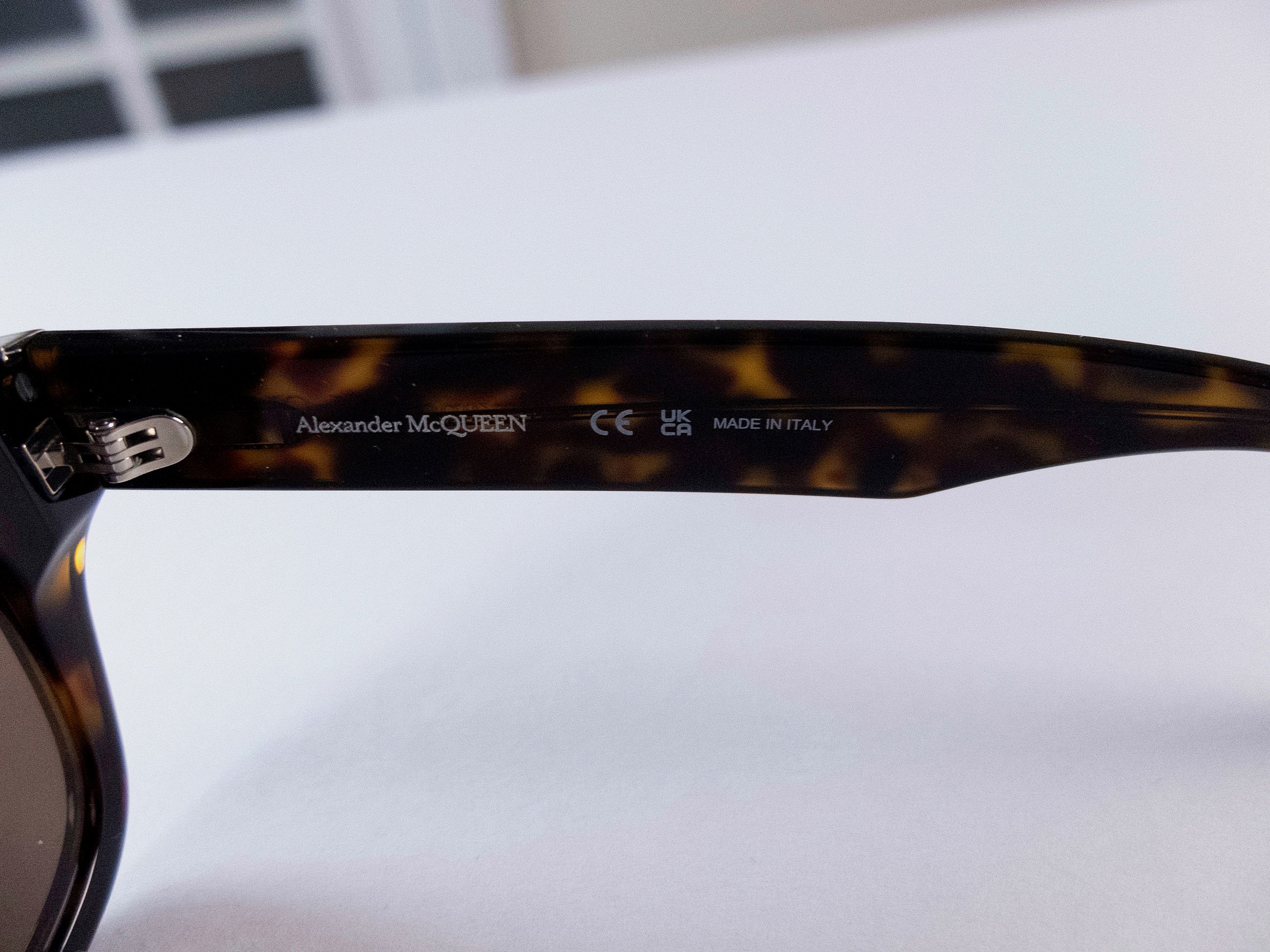 Alexander McQueen ALEXANDER MCQUEEN Punk Rivet tortoise shell sunglasses Size ONE SIZE - 8 Thumbnail