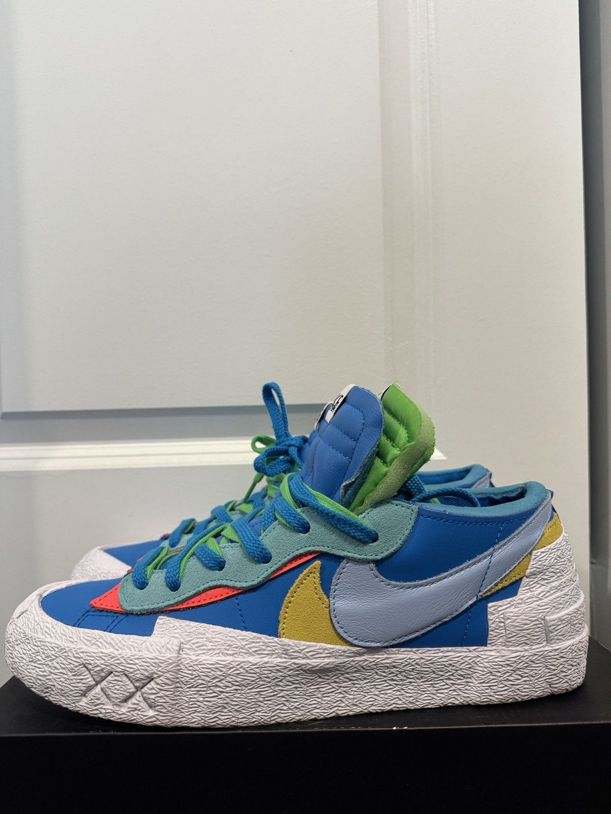 Kaws × Nike × Sacai NIKE X SACAI X KAWS BLAZER LOW Size US 10.5 / EU 43-44 - 4 Thumbnail