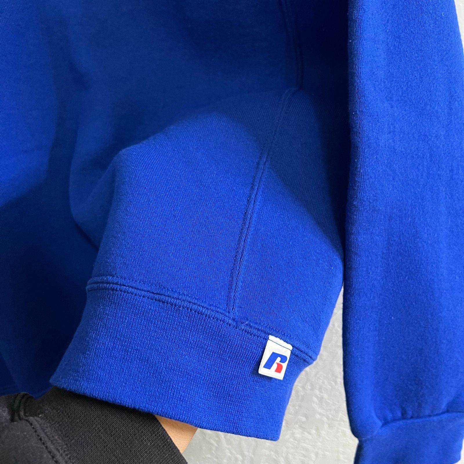 Russell Athletic Russell Athletic Vintage Y2K Blank Blue Sweatshirt Size M Size US M / EU 48-50 / 2 - 6 Thumbnail