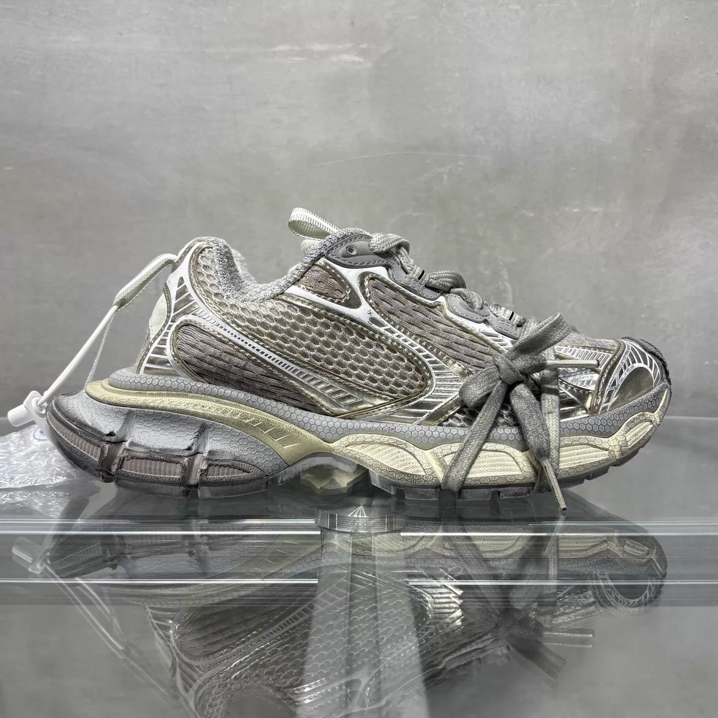 Balenciaga Balenciaga Women's Triple S Gray EU35 New in Box Tried On Only Size US 5 / IT 35 - 4 Thumbnail