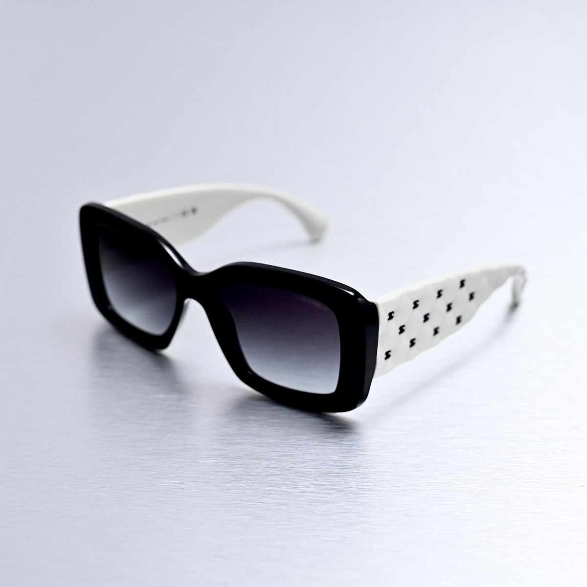 Chanel CHANEL 0CH5483 SUNGLASSES Size ONE SIZE - 1 Thumbnail