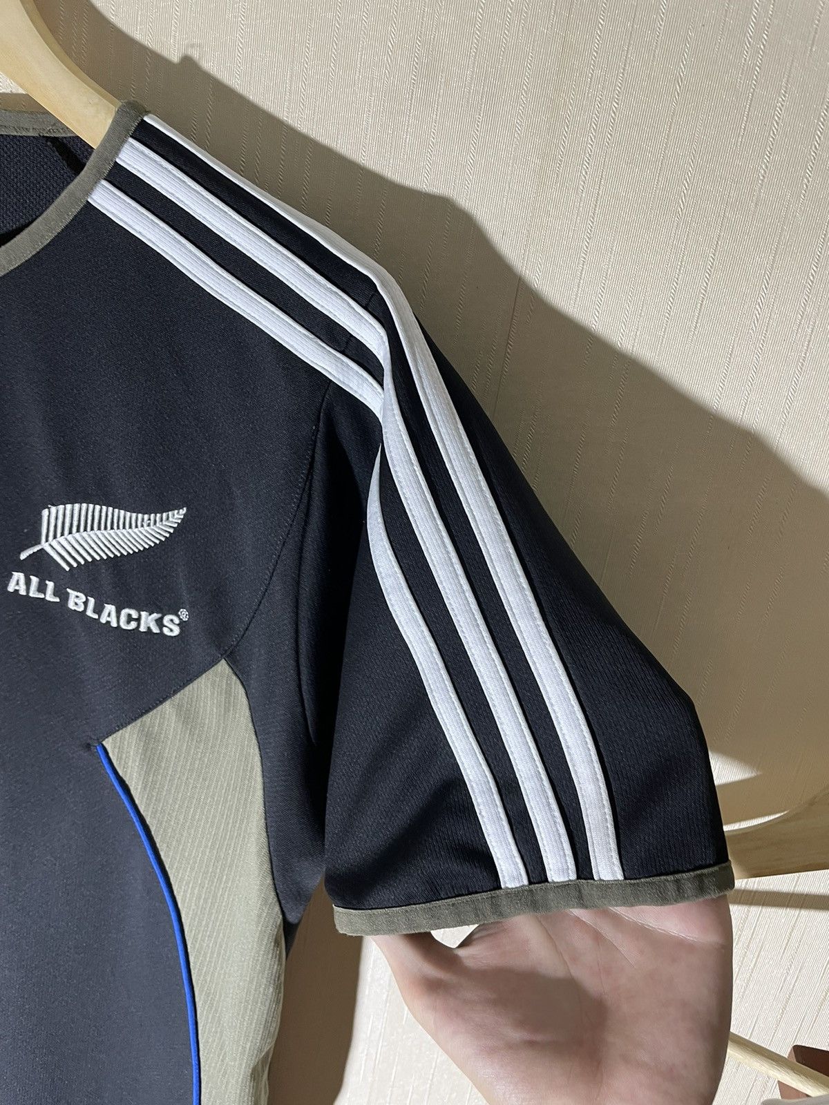 Adidas × Vintage Adidas All Blacks 2007 rugby jersey Size US M / EU 48-50 / 2 - 4 Thumbnail
