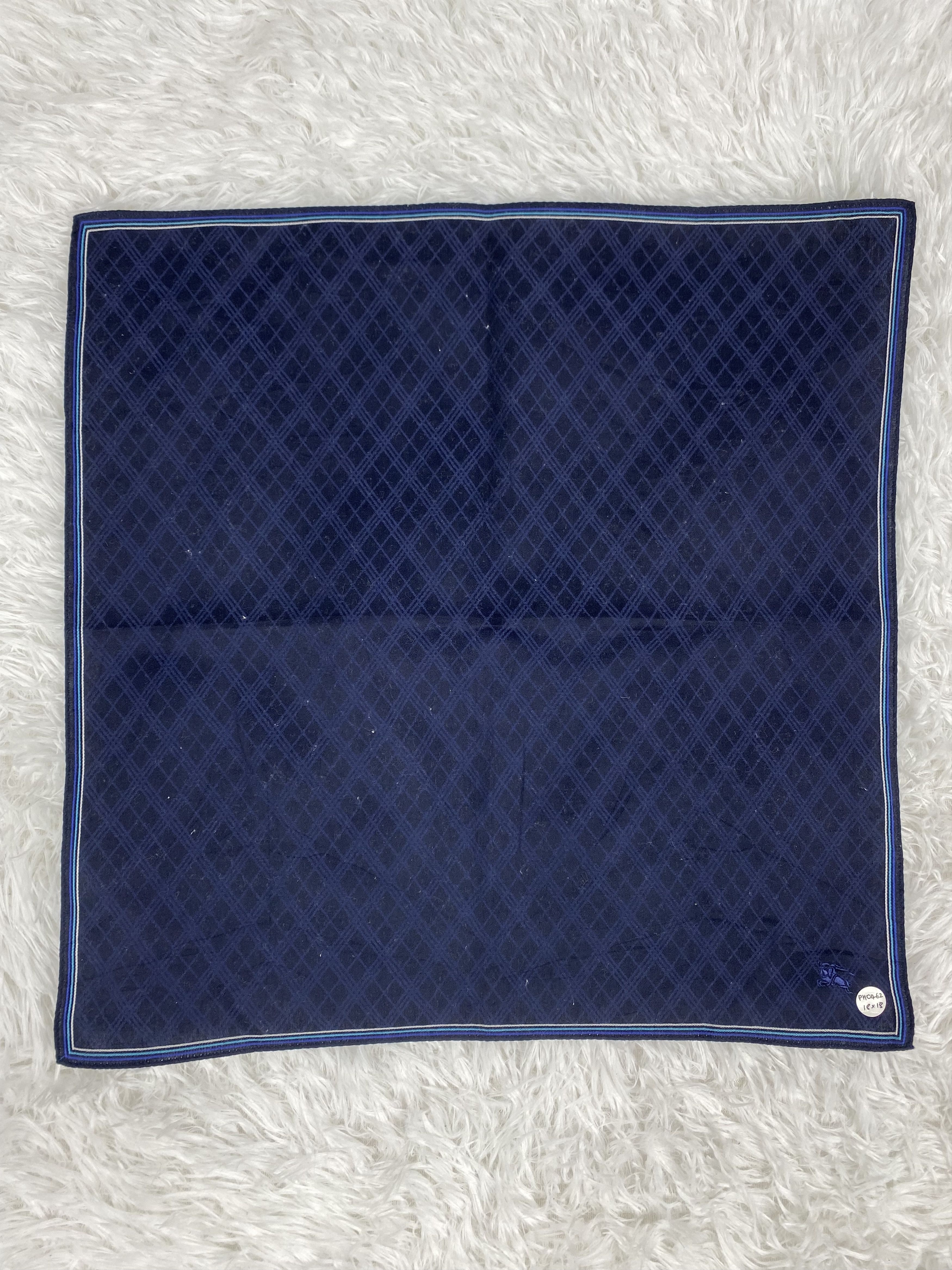 Burberry Vintage Burberry Handkerchief Neckerchief PH0462 Size ONE SIZE - 3 Thumbnail