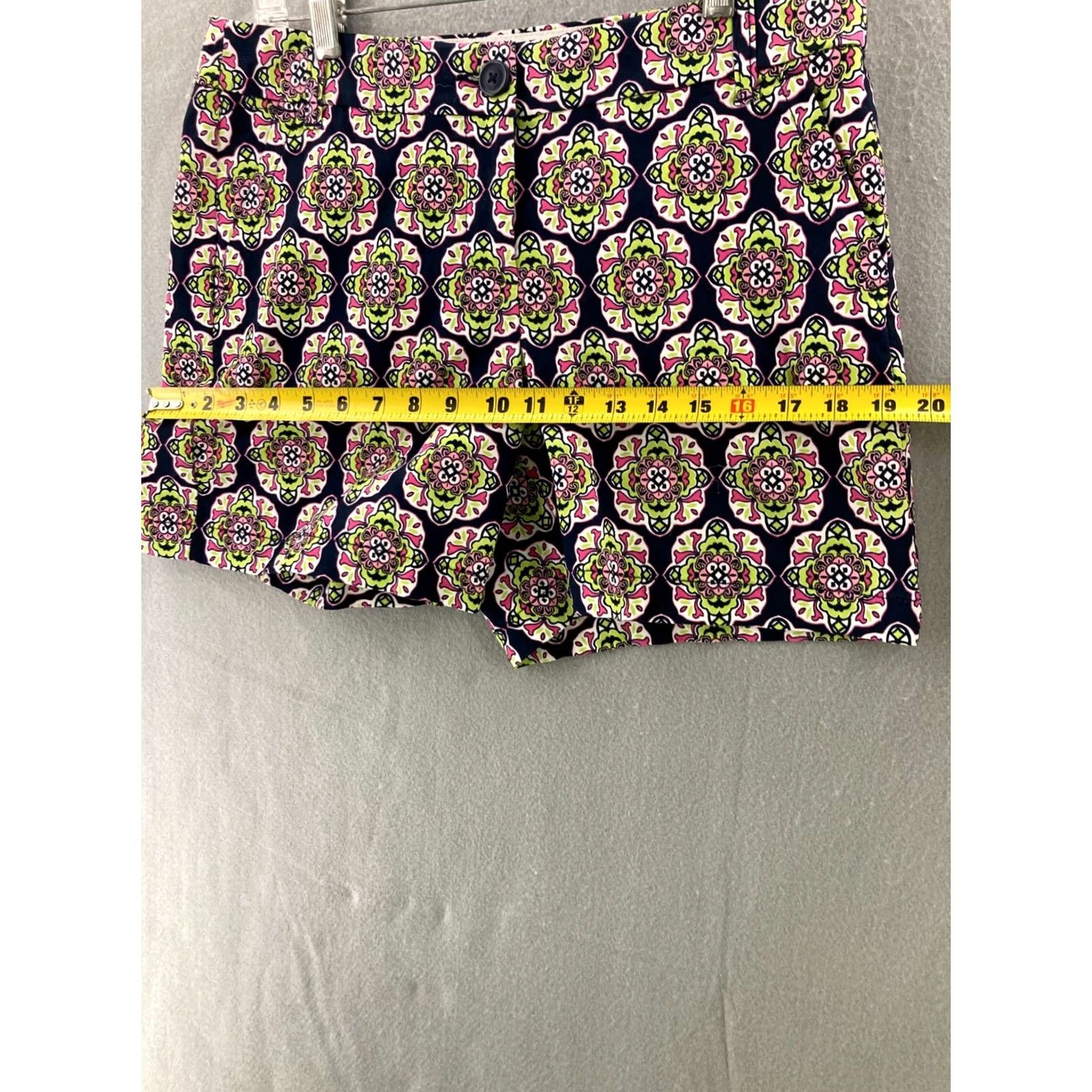 Vintage Crown And Ivy Shorts Womens 6 Paisley Design Size 28" / US 6 / IT 42 - 3 Thumbnail