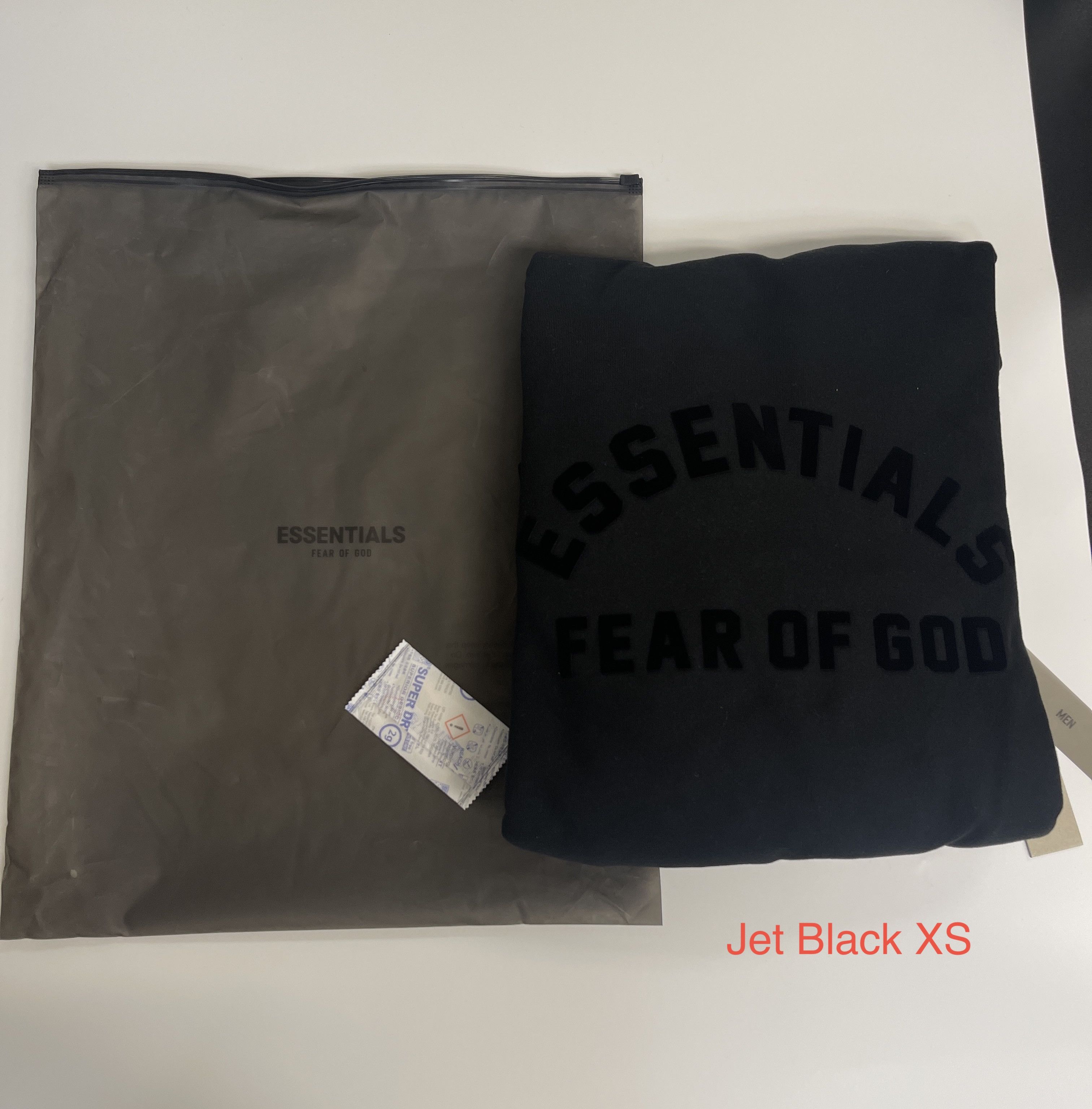Fear of God 🔥🔥Fear of God Essentials Hoodie Jet Black Sz(XS) Size US XS / EU 42 / 0 - 4 Thumbnail