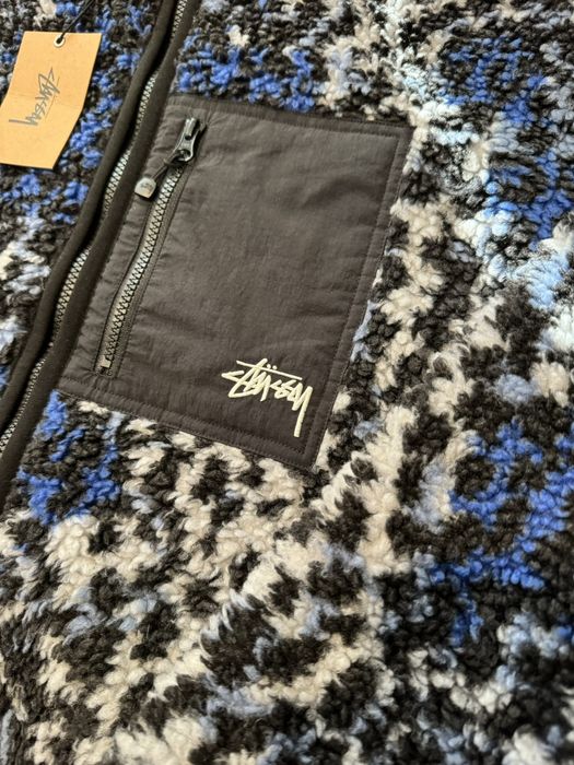 Stüssy Sherpa Reversible Jacket blue leopard