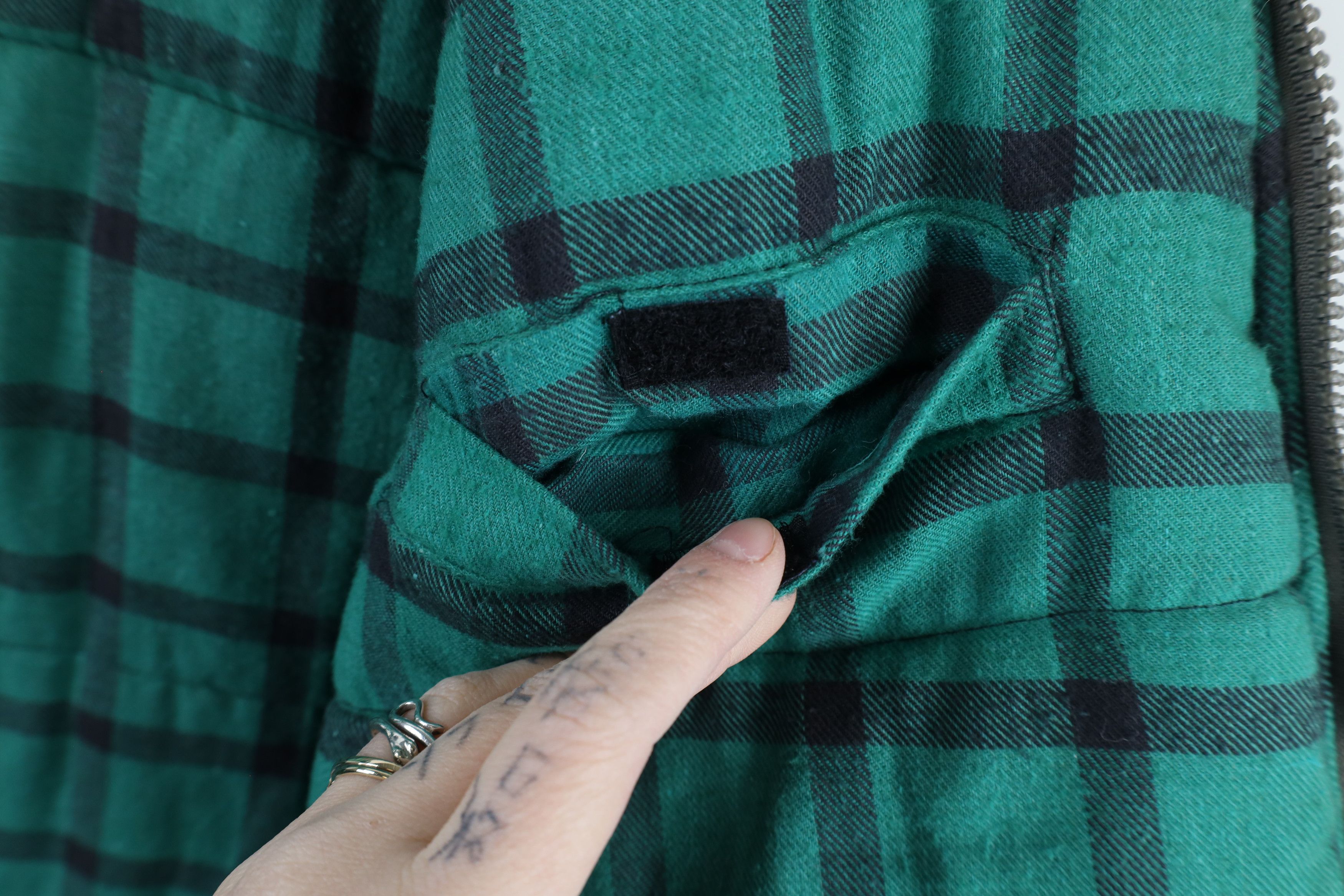 Vintage Vintage 90s Streetwear Lined Full Zip Puffer Vest Jacket Size US XL / EU 56 / 4 - 10 Thumbnail