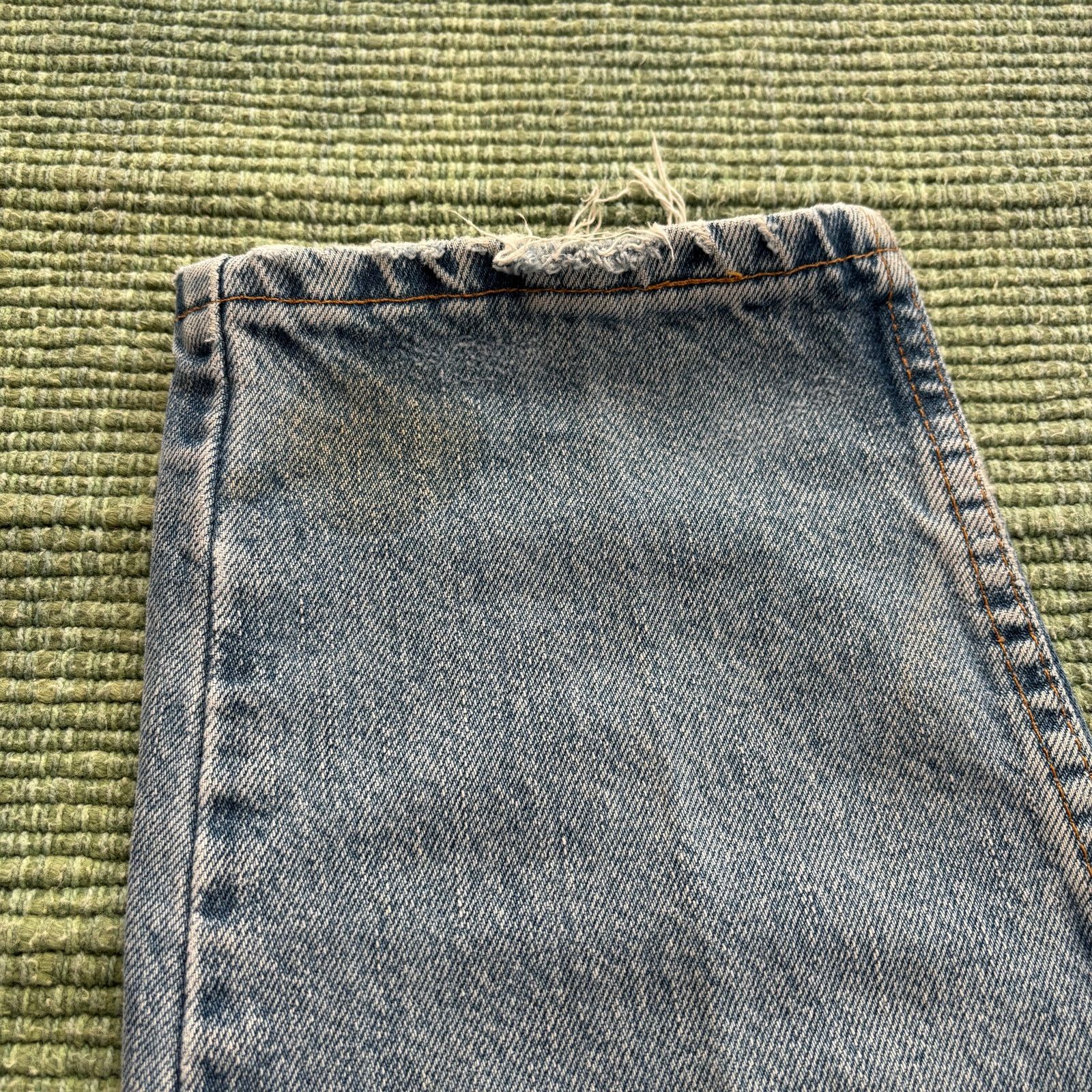 Levi's Vintage 90s Levis 560 Distressed Light Wash Tapered Jeans Size US 33 - 4 Thumbnail