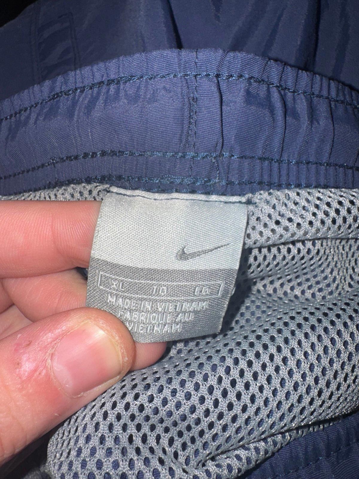 Nike VTG Y2K 90s Nike Grey Tag Athletic Mesh Shorts Rare Sz XL Size US 36 / EU 52 - 5 Thumbnail