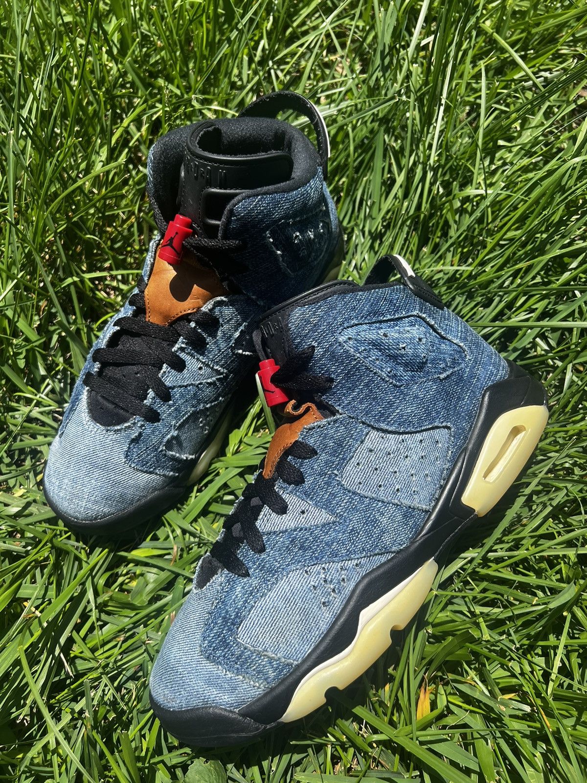 Jordan Brand CLEAN Air Jordan 6 Retro Denim size 7 Mens Blue shoes Size US 7 / EU 40 - 1 Thumbnail