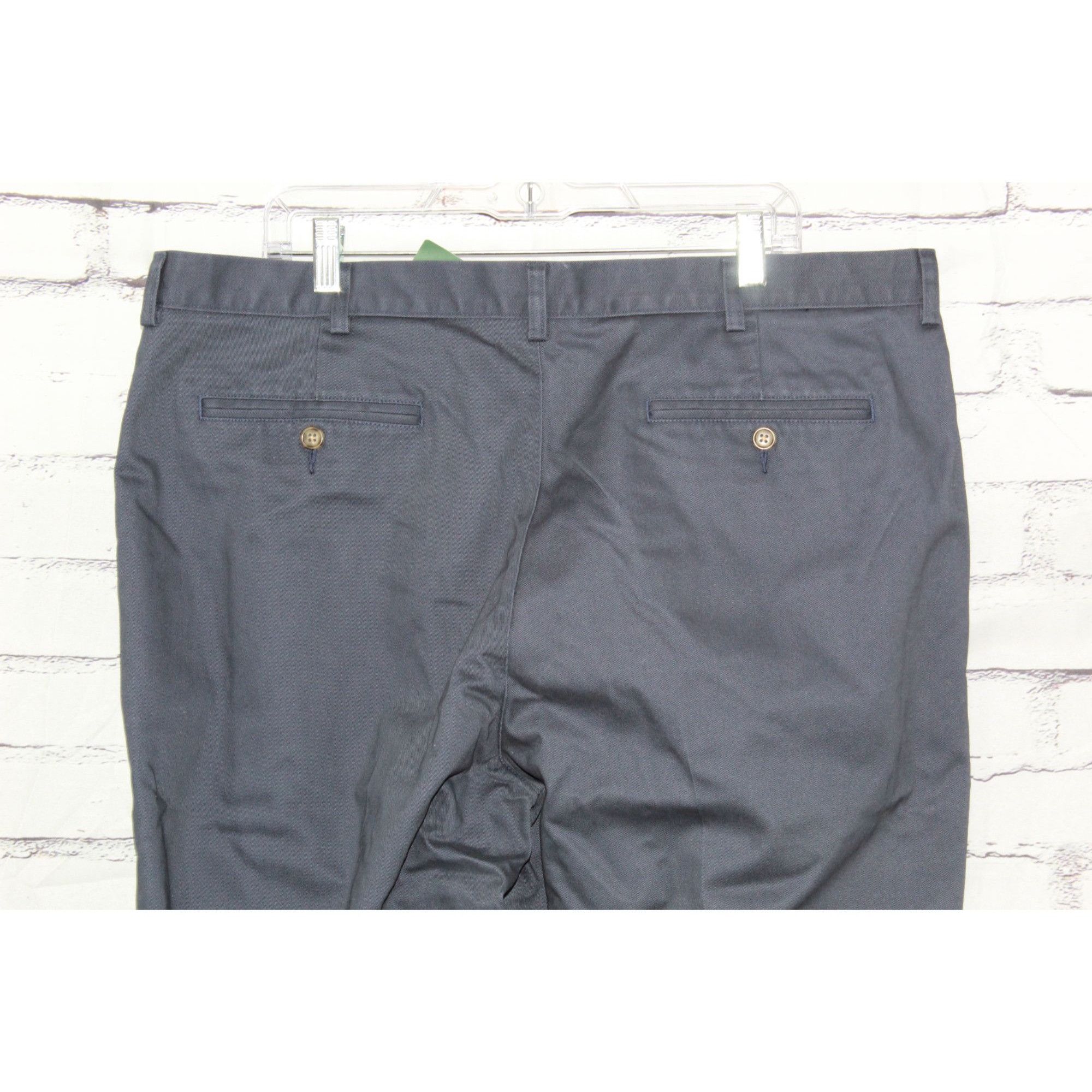 L.L. Bean LL Bean Men's Wrinkle Free Chino Pants Navy Dress Casual Size US 40 / EU 56 - 2 Thumbnail
