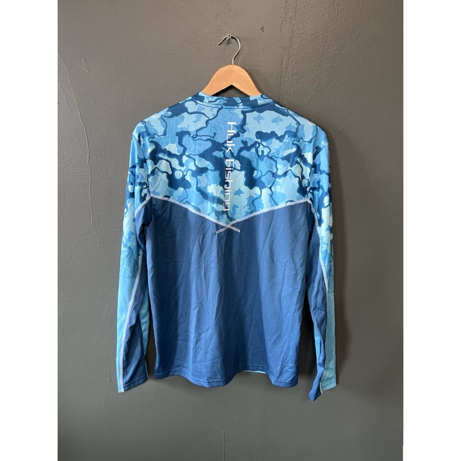 Vintage Huk Mens Blue Camo Long Sleeve Fishing T-shirt Size S Size US S / EU 44-46 / 1 - 2 Thumbnail