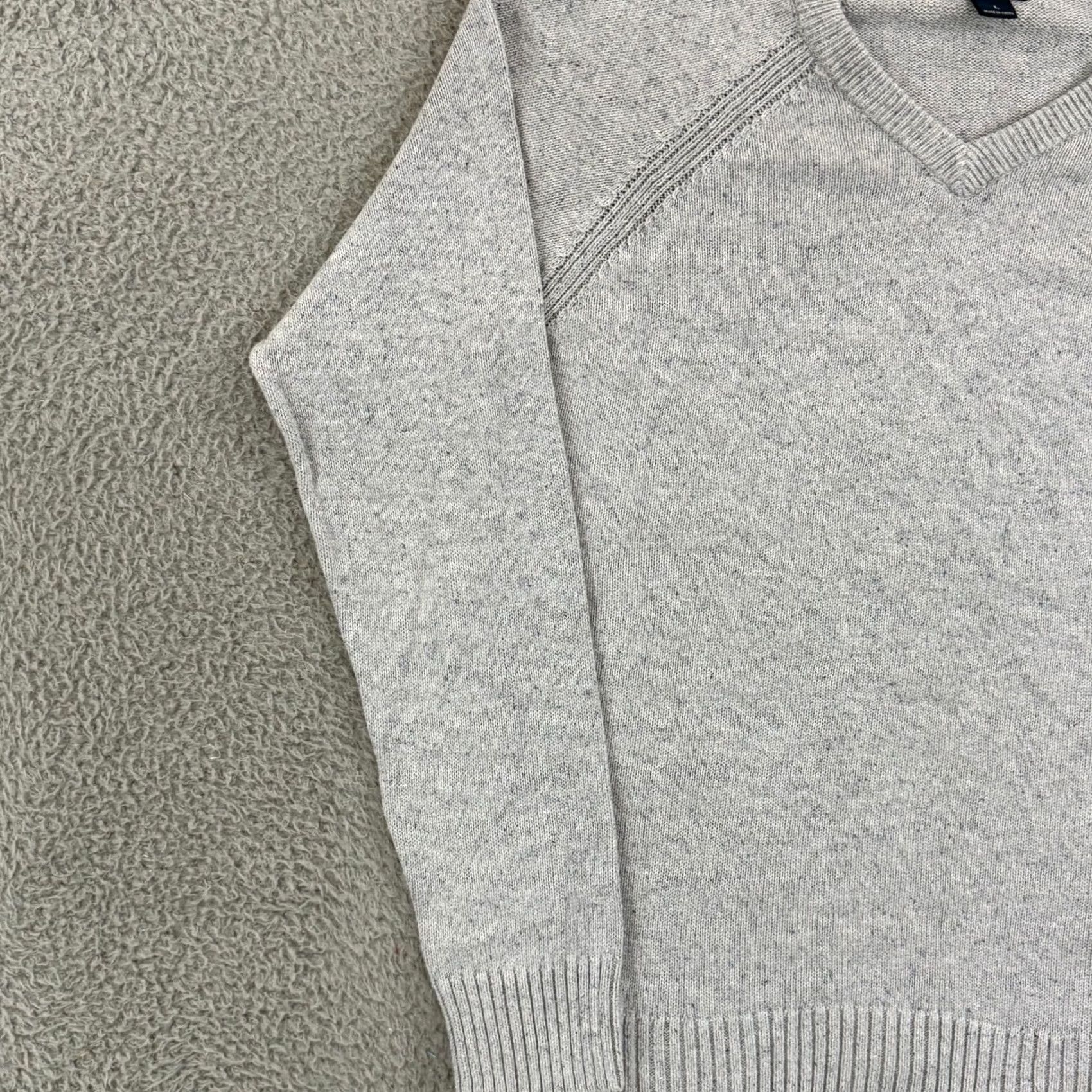 Lucky Brand Lucky Brand Sweater Mens Large Gray V-Neck Long Sleeve Knit Raglan Preppy Pullover Casual Workwear Classic Silhouette Size US L / EU 52-54 / 3 - 5 Thumbnail