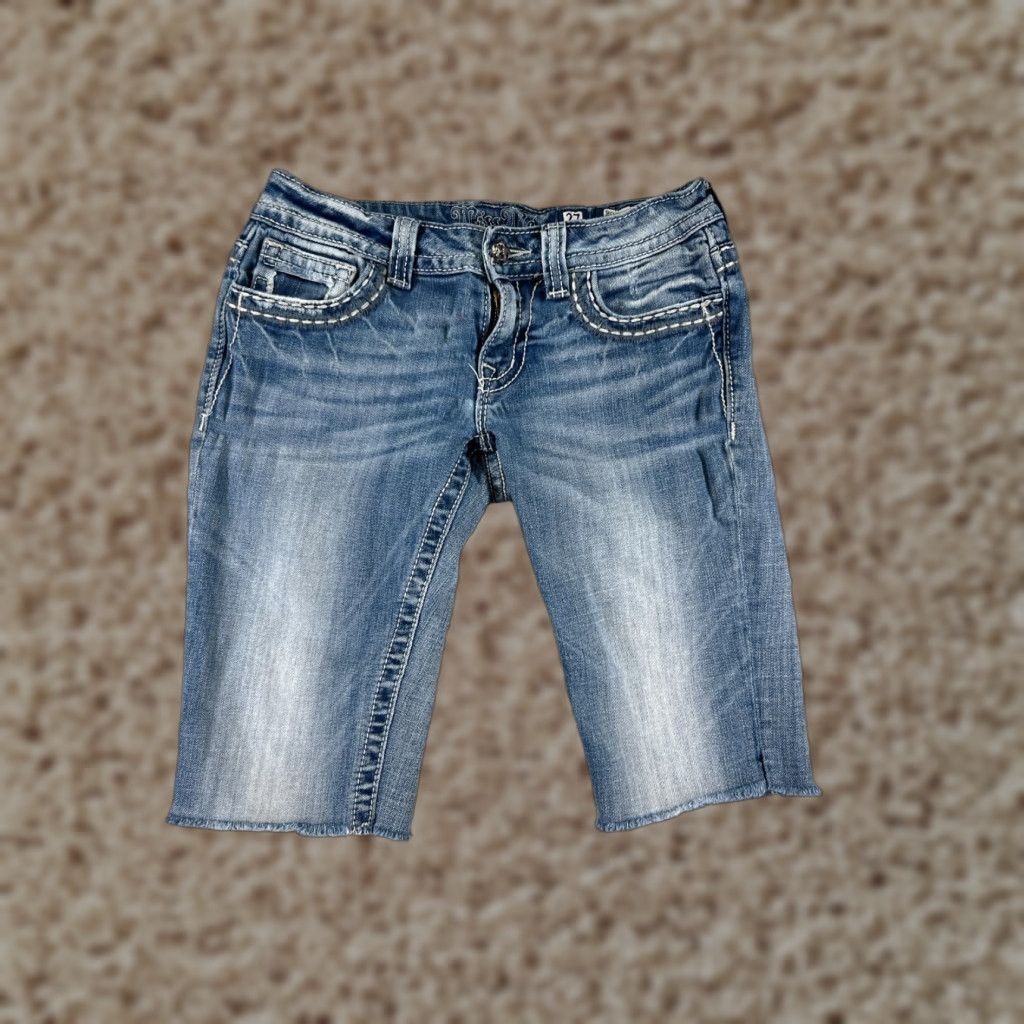 Miss Me Shorts Womens Denim Blue 27 Distressed Cut-Off Embroidered Bling 26x12