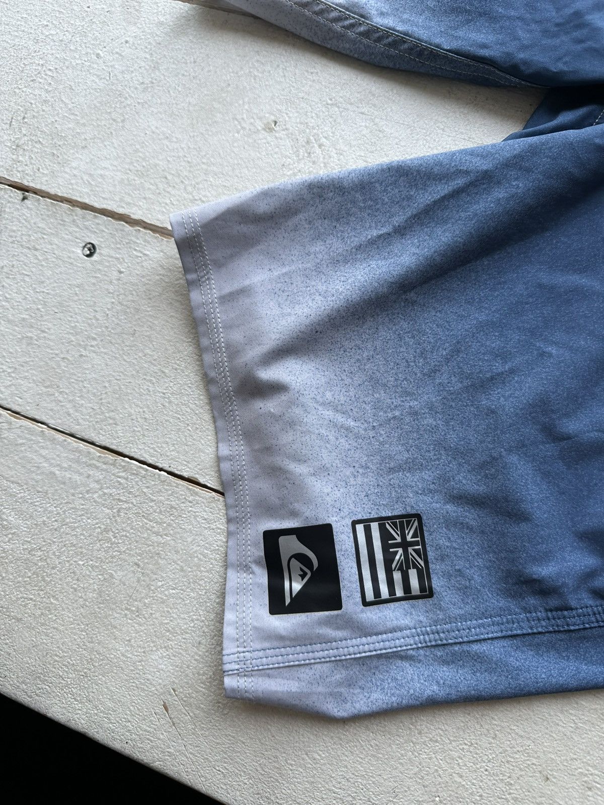 Quiksilver 🚨Vintage Quiksilver Shorts Big Logo Y2K Style 90s Surfing Size US 29 - 6 Thumbnail