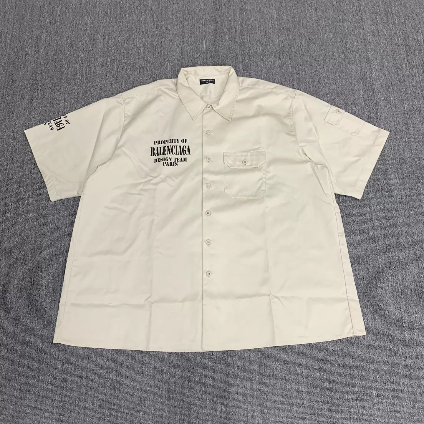 Balenciaga Balenciaga White Logo Short Sleeve Shirt 3 98 New Size US L / EU 52-54 / 3 - 1 Thumbnail