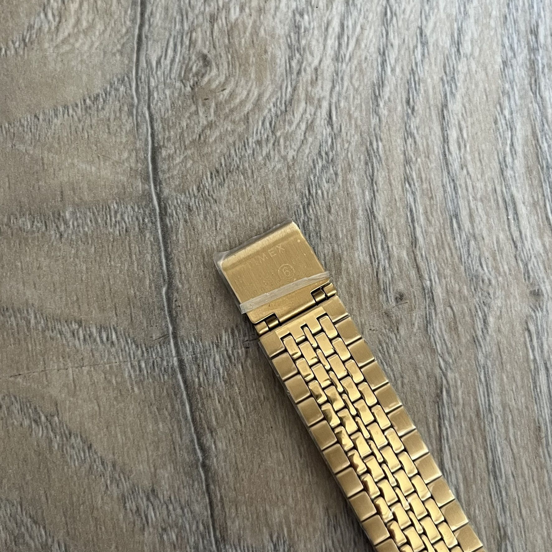 Maison Margiela × Timex Timex x Maison Margiela MM6 Gold Watch + Bracelet Gift Set Size ONE SIZE - 11 Thumbnail