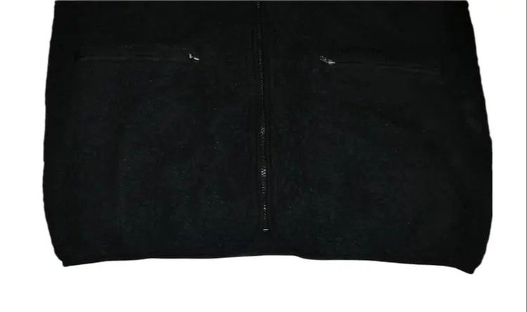 Jun Takahashi Undercover Jun takhashi X Uniqlo Fleece Jacket Size US L / EU 52-54 / 3 - 8 Thumbnail