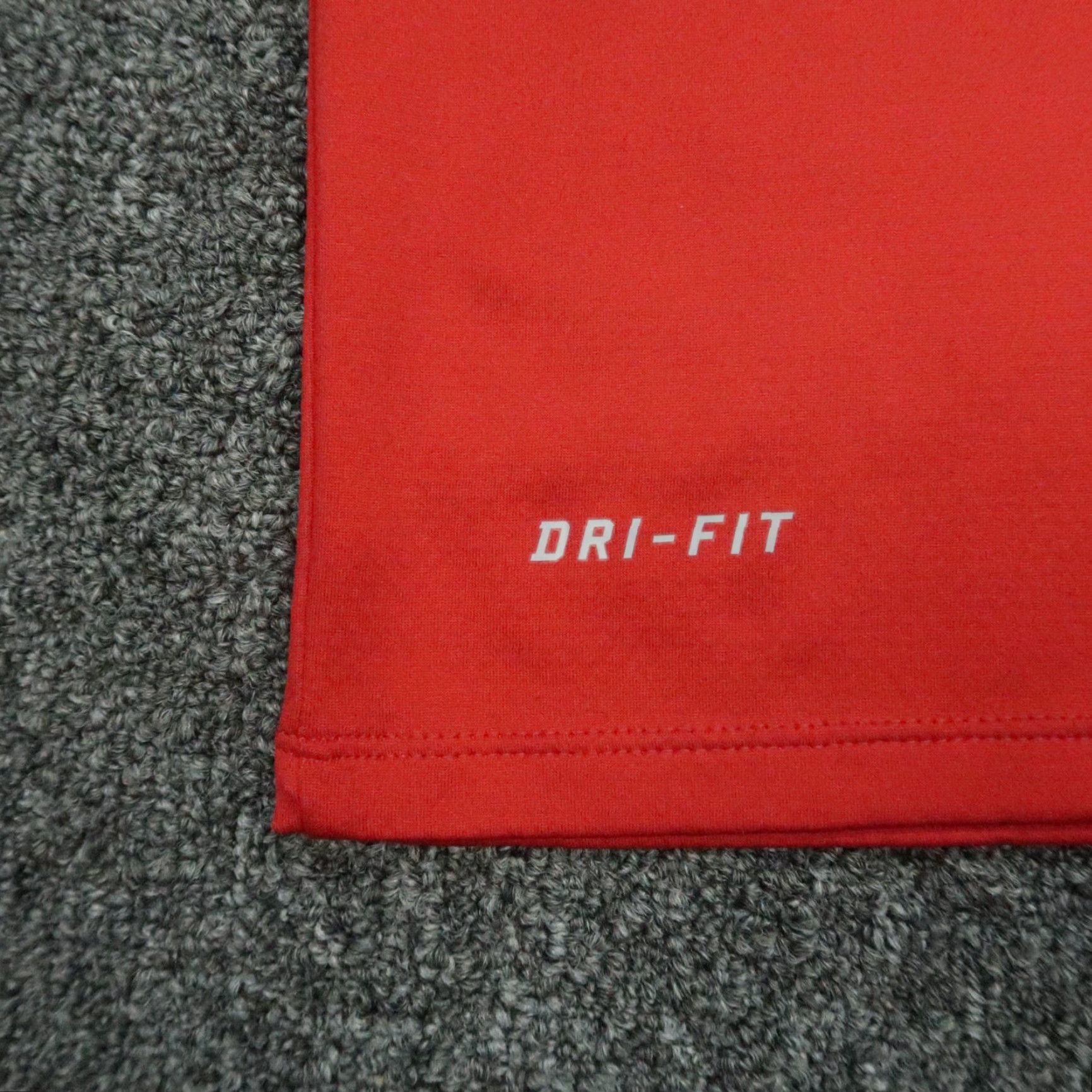 Nike Nike Tiger Woods Nike Dri-Fit Shirt Polo Men XL Red Short Sleeve Athletic Velocity Max Performance Tiger Woods Line Size US XL / EU 56 / 4 - 4 Thumbnail