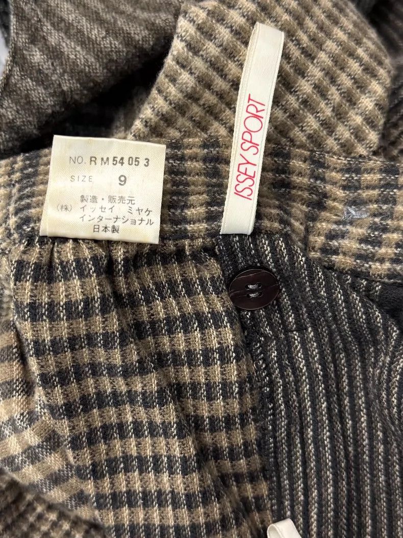 Issey Miyake Issey Miyake size:9 Brown striped checkered top Size S / US 4 / IT 40 - 6 Thumbnail
