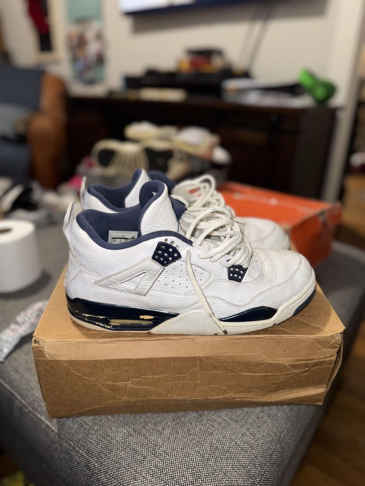 Jordan Brand Air Jordan 4 Retro LS Columbi Size US 11 / EU 44 - 1 Thumbnail