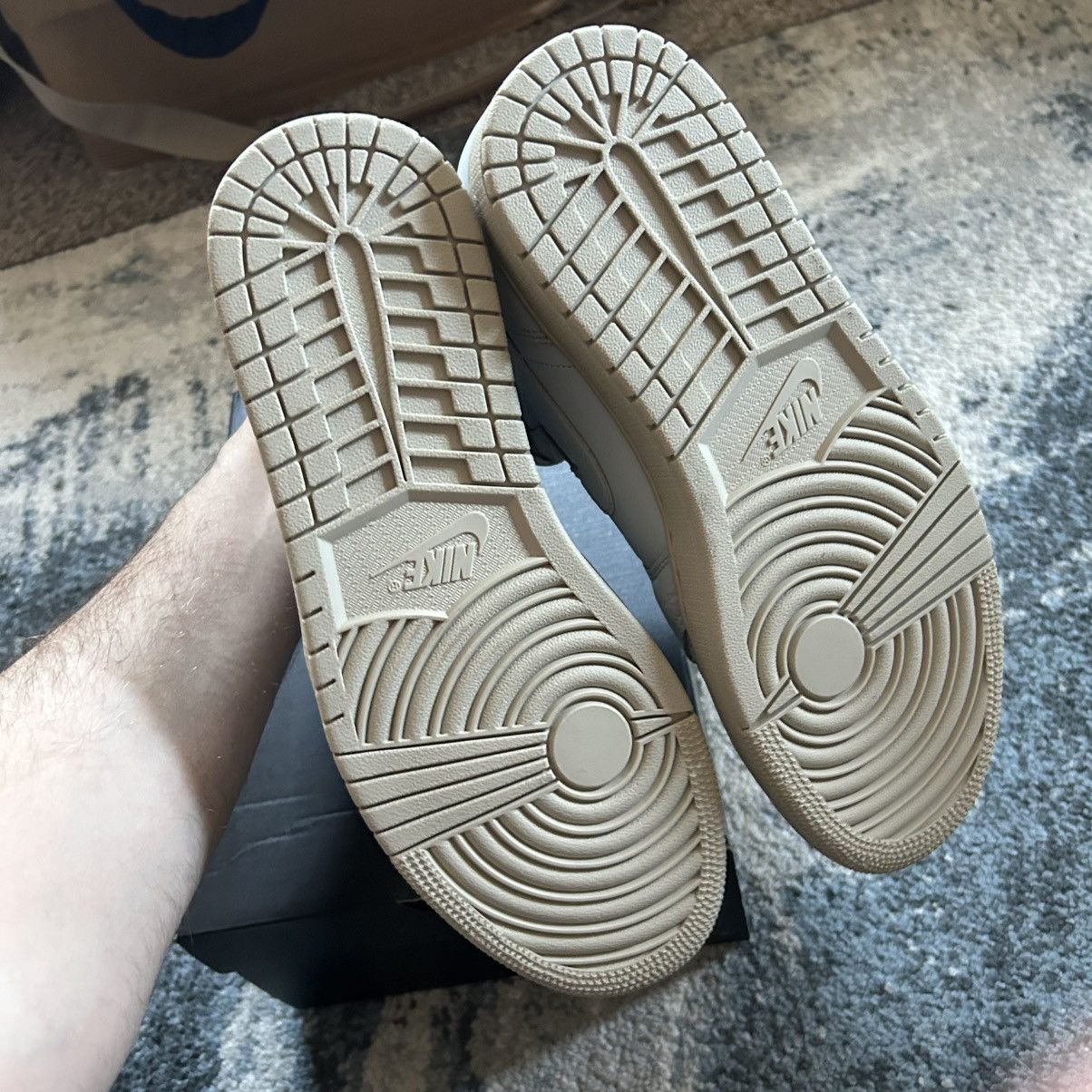 Jordan Brand AA3993-030 2018 AJ1 HiGH PREMiUM PURE PLATiNUM DESERT SAND Size US 9 / EU 42 - 5 Thumbnail