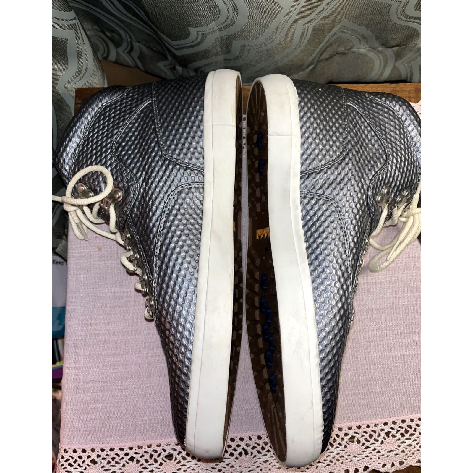 Timberland Timberland Sneakers Size 10 Silver Faux Croc Skin Laces Casual 90s Hip Hop Mens Size US M / EU 48-50 / 2 - 5 Thumbnail