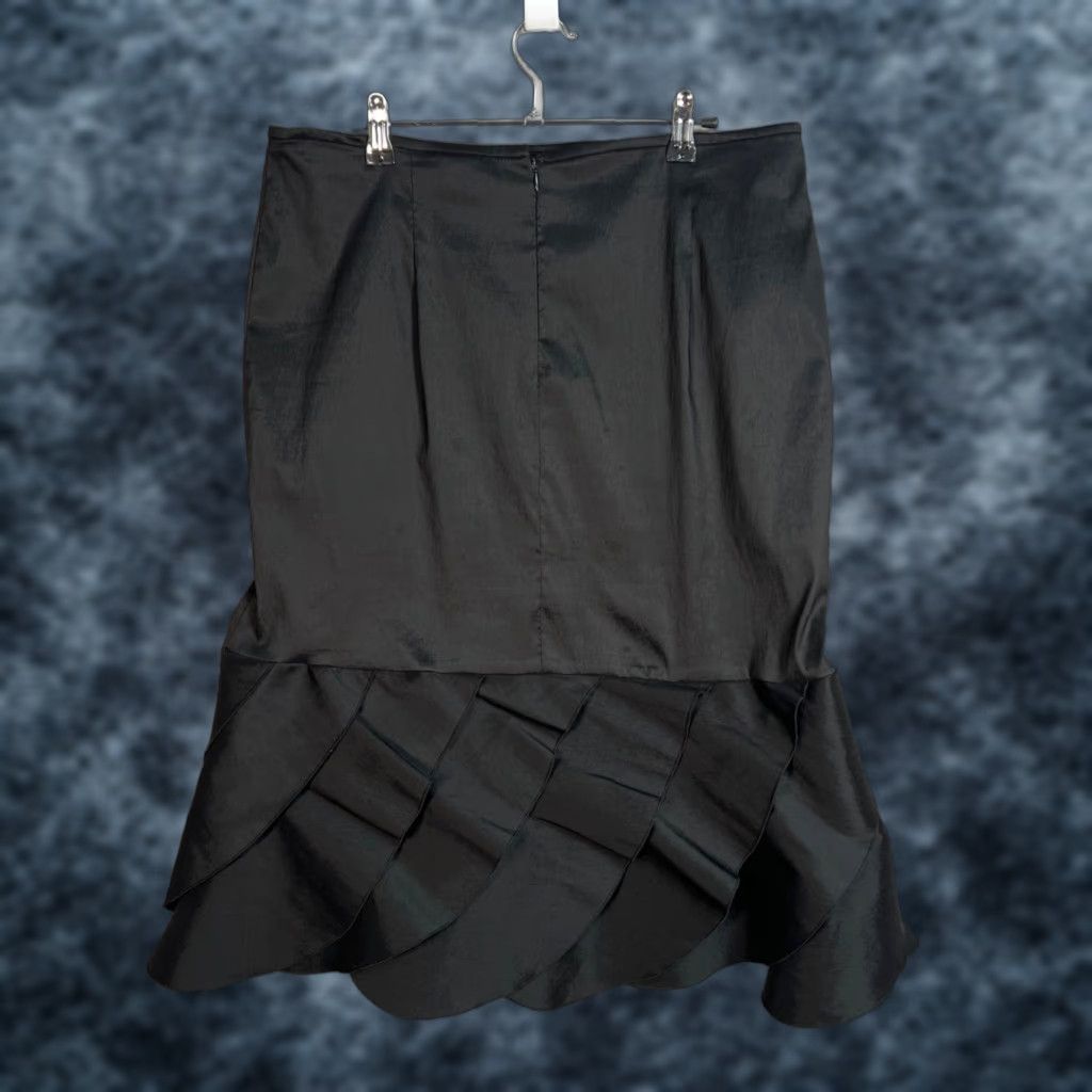 Vintage Vintage Xscape Woman Black Ruffled Hem Skirt Size 14W By Joanna Chen Size 36" / US 14 / IT 50 - 1 Thumbnail