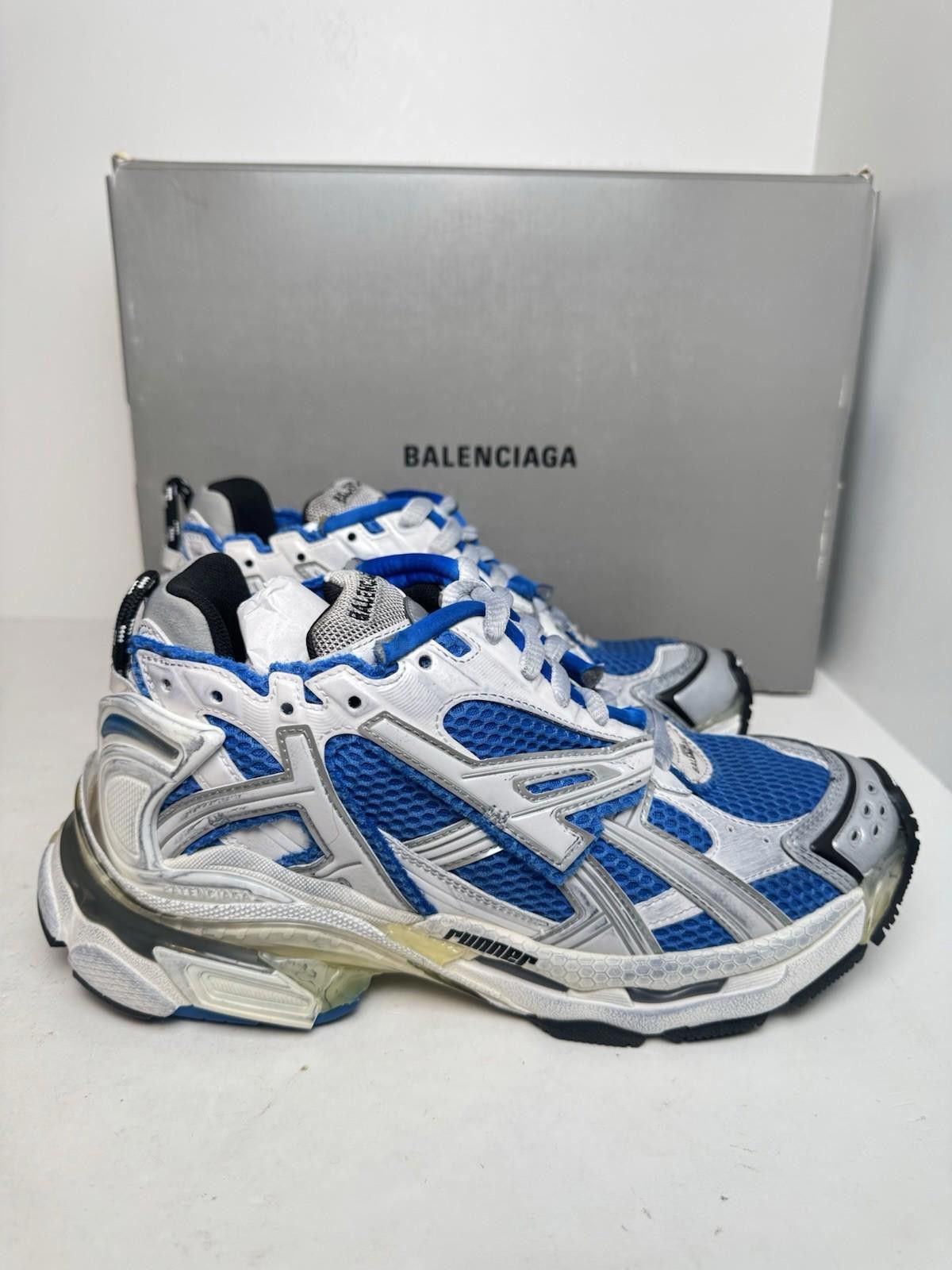 Balenciaga Balenciaga Runner Sneakers Navy White Grey Size 38 Size US 8 / IT 38 - 1 Thumbnail