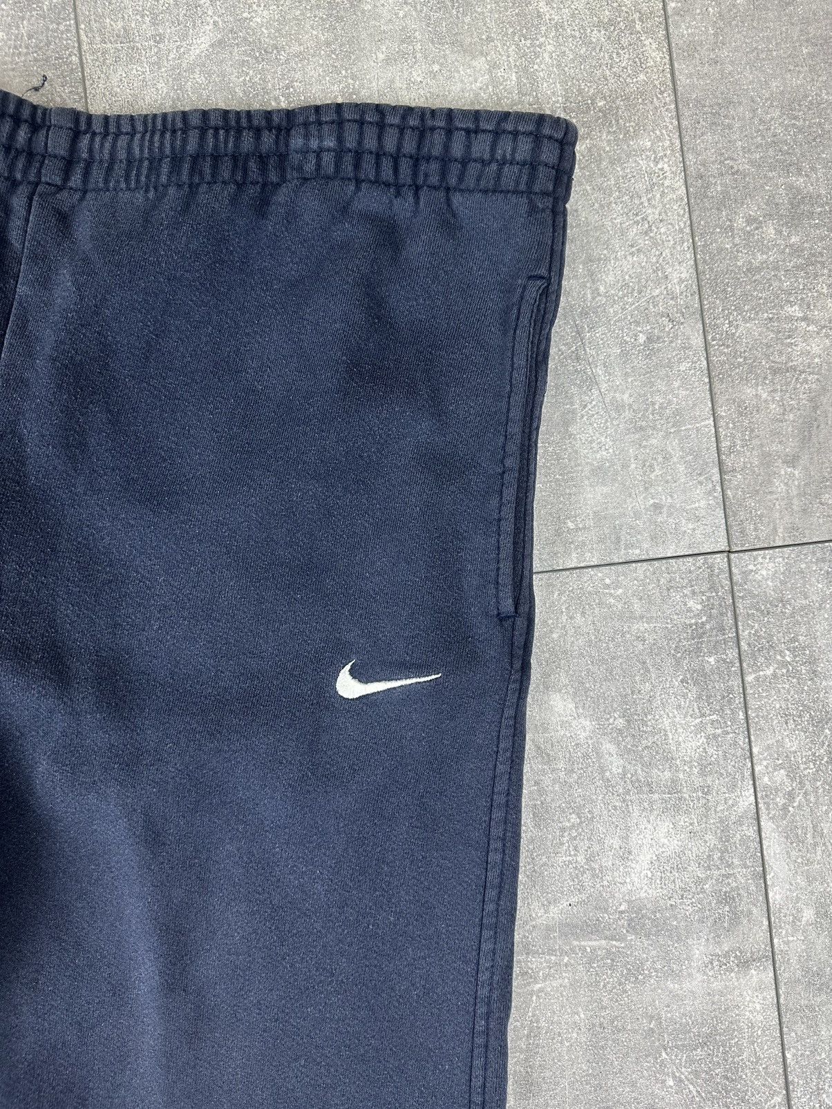 Nike Nike Vintage Small Swoosh Sweatpants Size US 30 / EU 46 - 7 Thumbnail