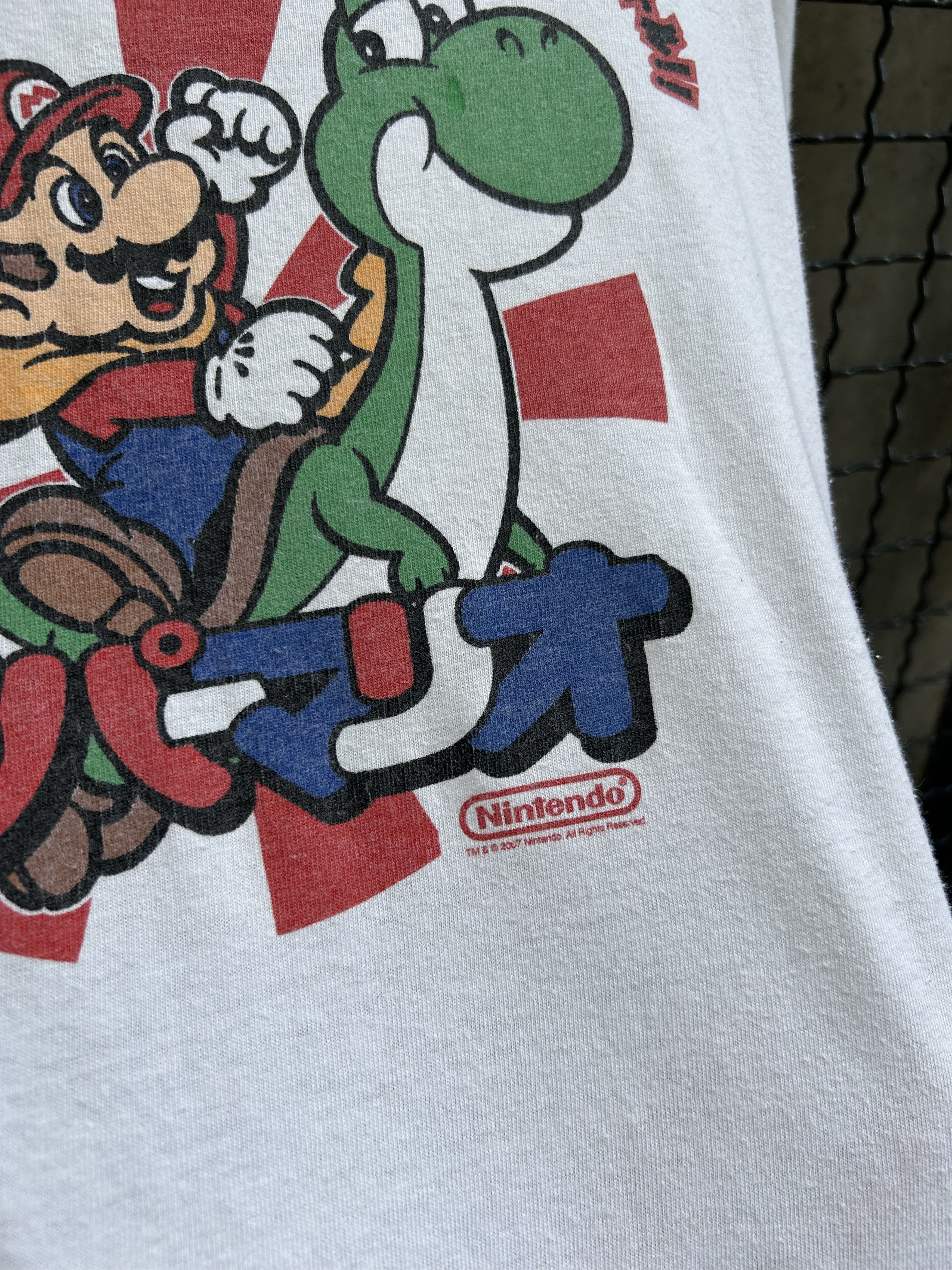 Nintendo Vintage 2007 Super Mario Nintendo Game T-shirt Size US XL / EU 56 / 4 - 9 Thumbnail