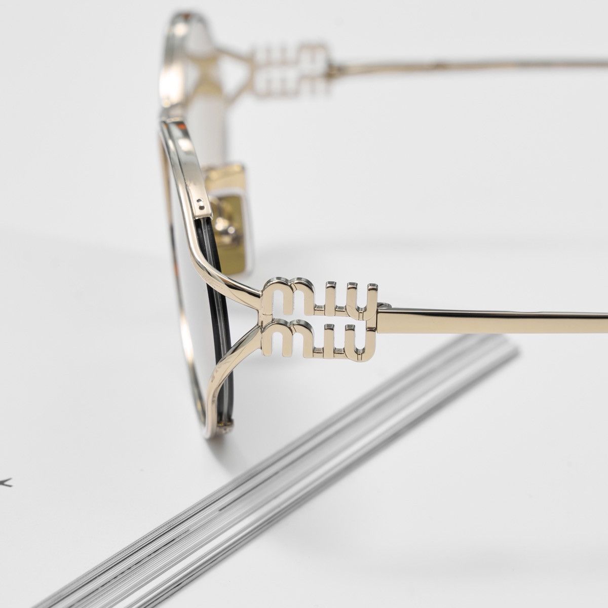 Miu Miu MIU MIU 0MU 52YS ZVN10R SUNGLASSES Size ONE SIZE - 3 Thumbnail
