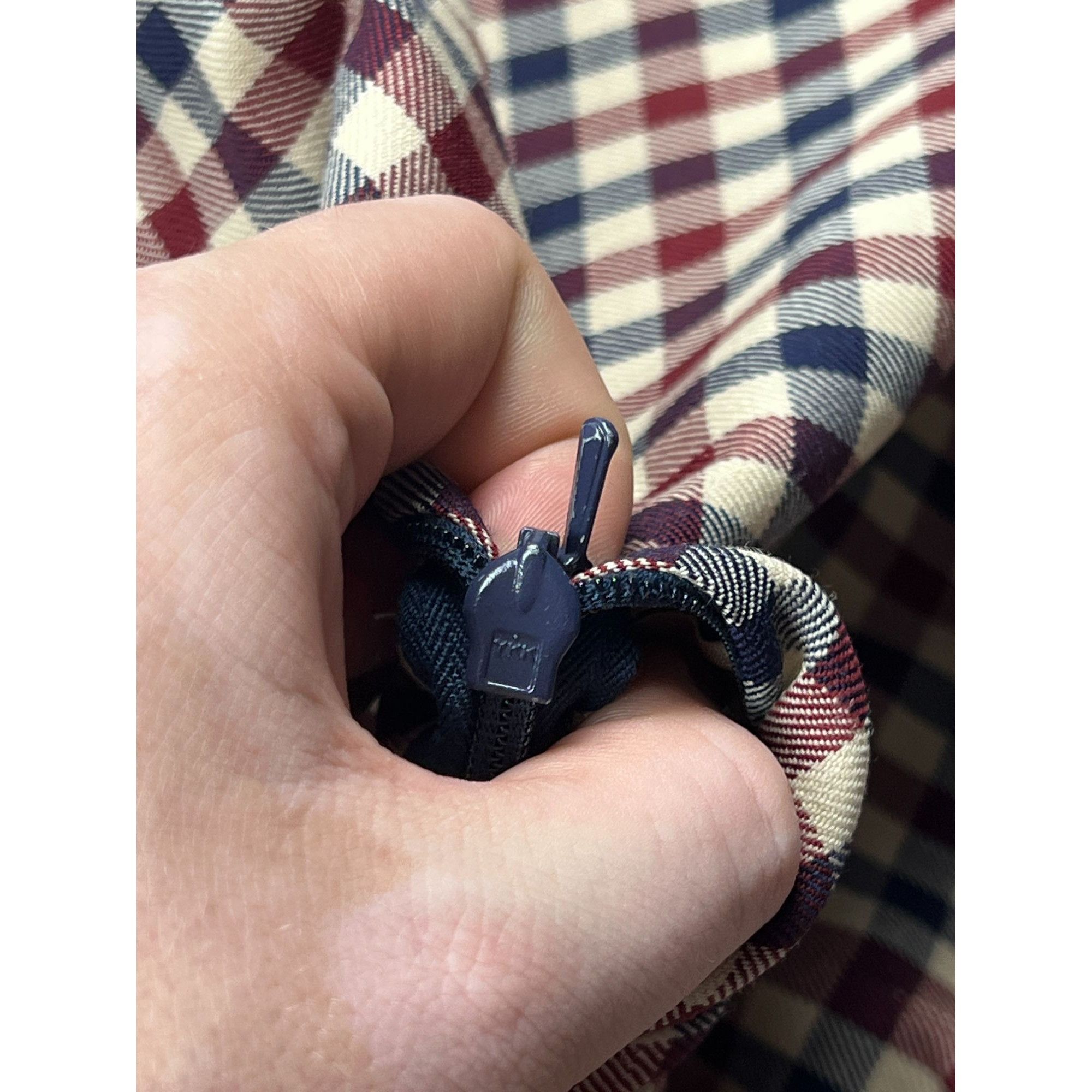 Aquascutum Aquascutum Mid Length Tartan Skirt (Y0821) Size 30" / US 8 / IT 44 - 5 Thumbnail